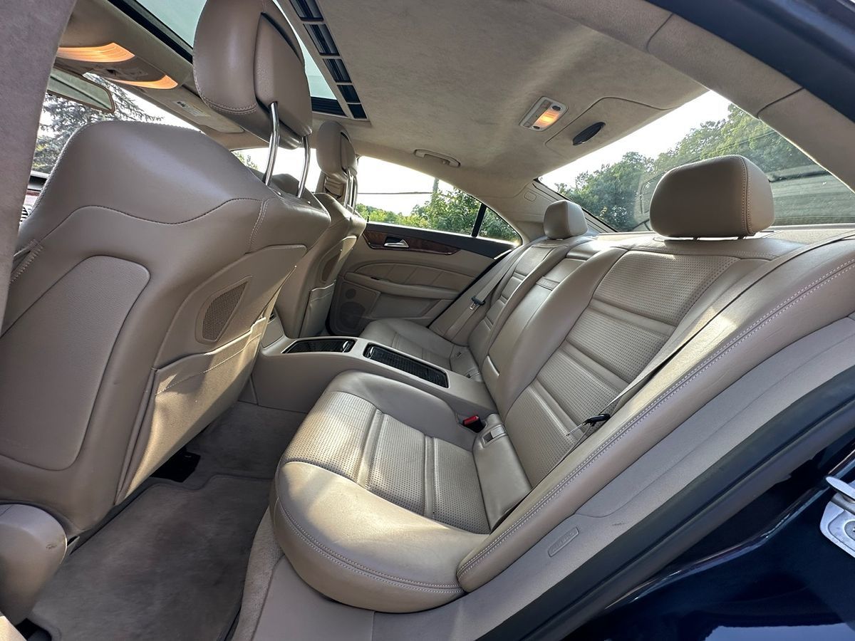 2012 Mercedes Benz CLS 63 AMG photo 20