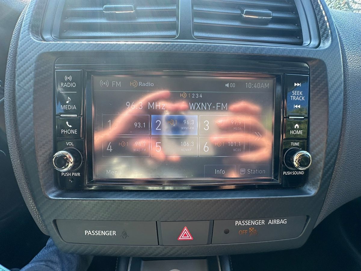 2021 Mitsubishi Outlander Sport ES photo 17