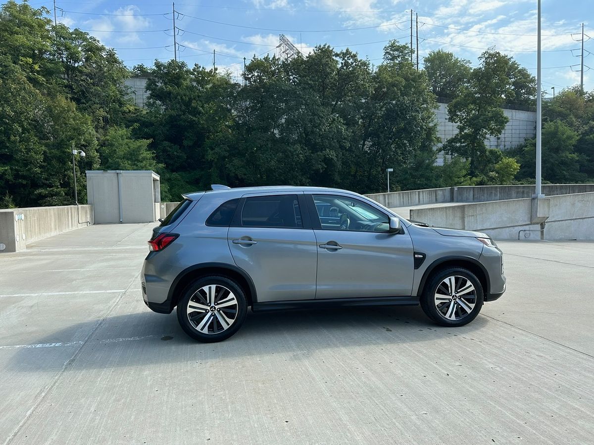 2021 Mitsubishi Outlander Sport ES photo 2