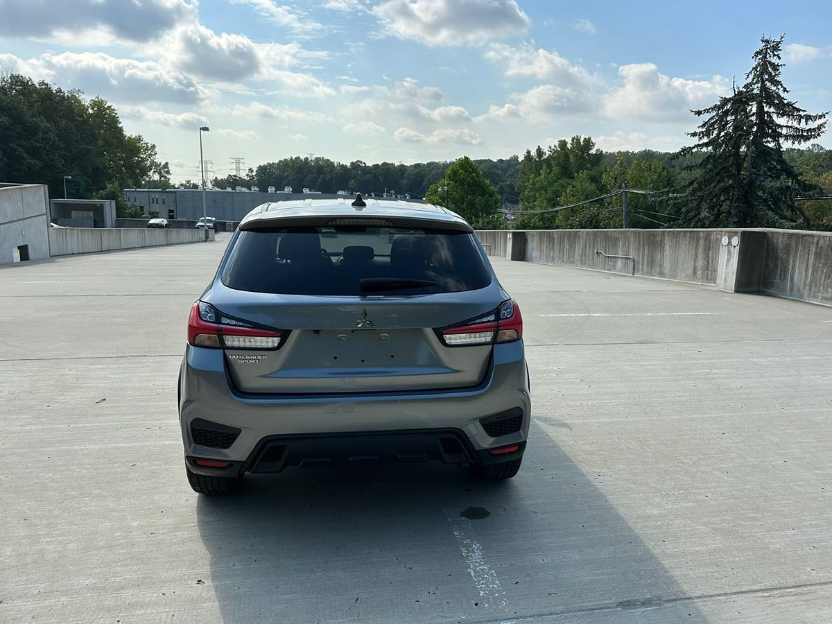 2021 Mitsubishi Outlander Sport ES photo 4