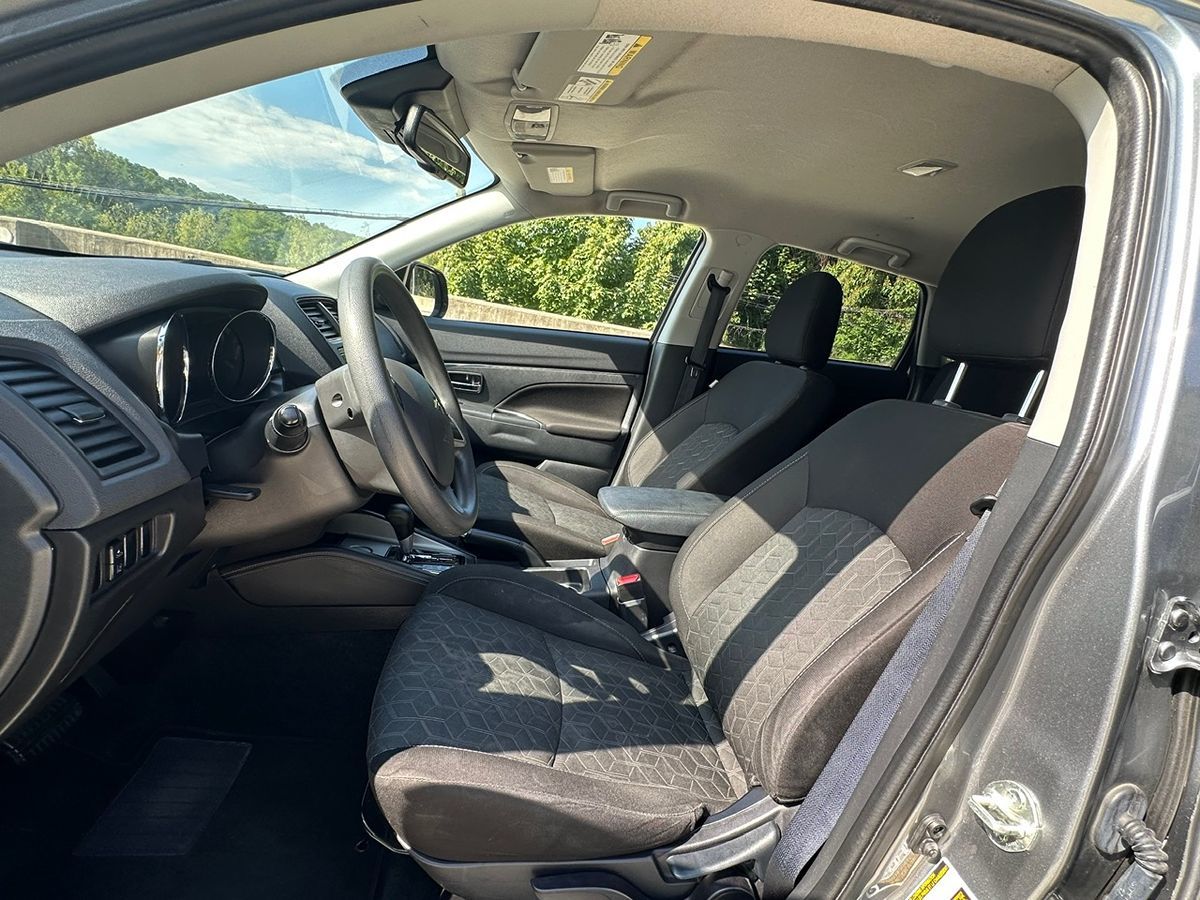 2021 Mitsubishi Outlander Sport ES photo 15