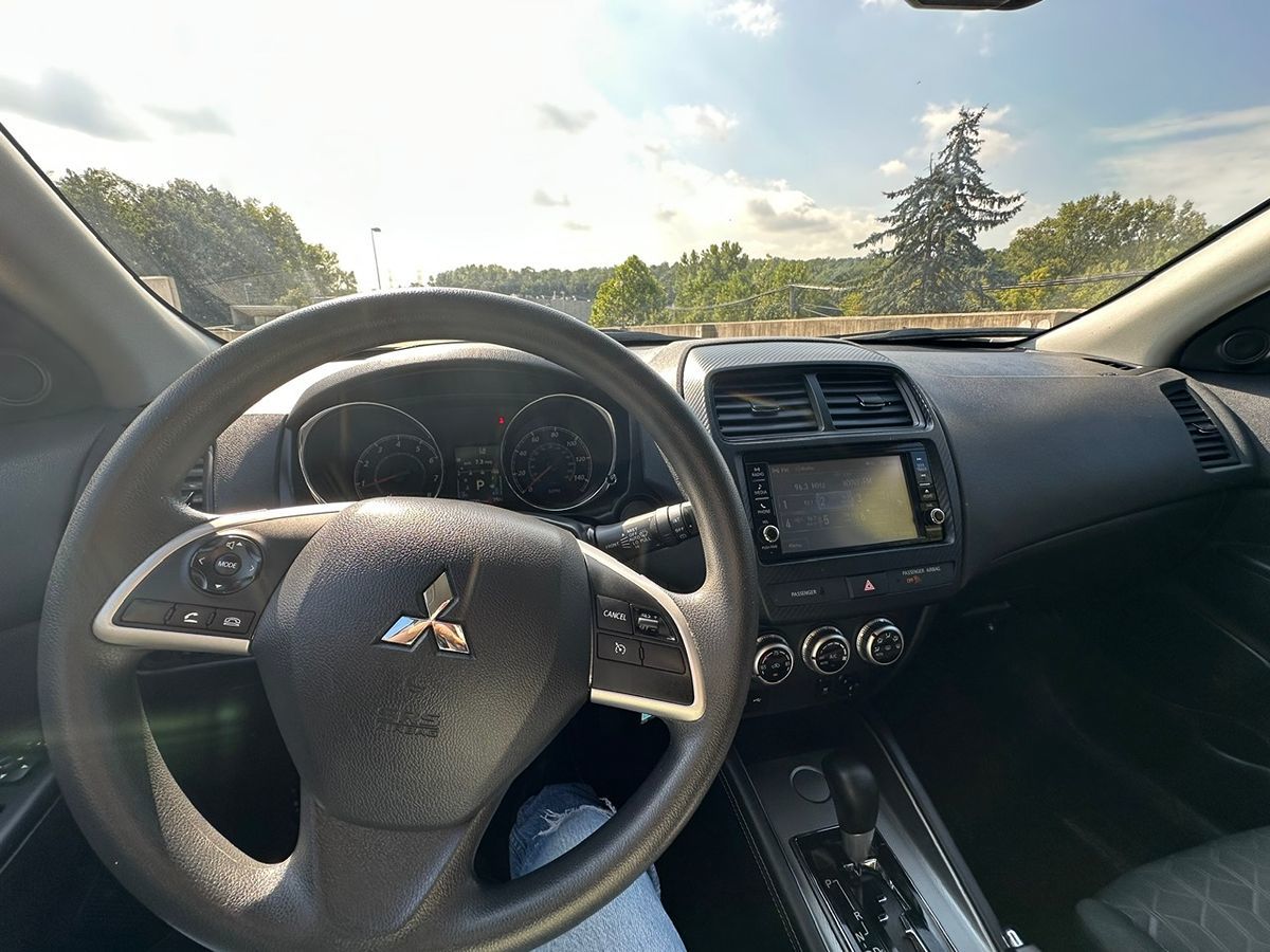 2021 Mitsubishi Outlander Sport ES photo 14