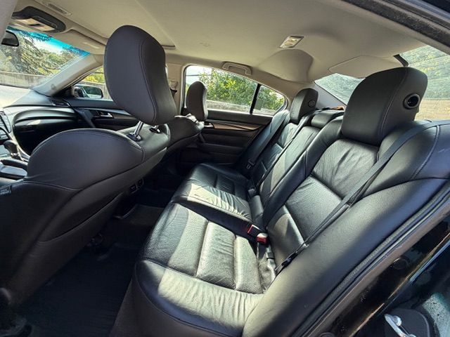 2012 Acura TL photo 16