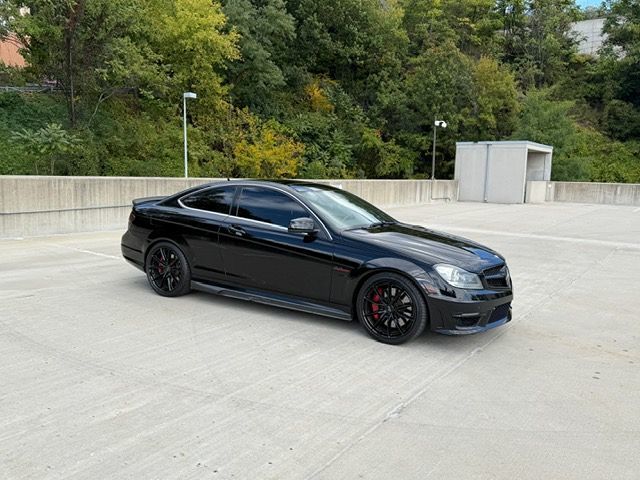 2015 Mercedes Benz C 63 AMG Coupe photo 2