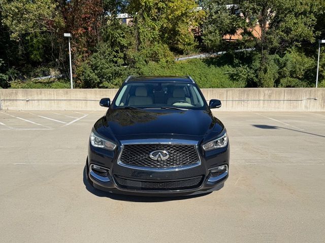 2019 Infiniti QX60 Luxe photo 2