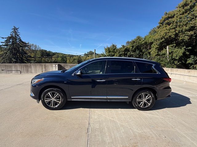 2019 Infiniti QX60 Luxe photo 8