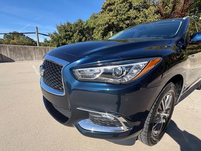 2019 Infiniti QX60 Luxe photo 9