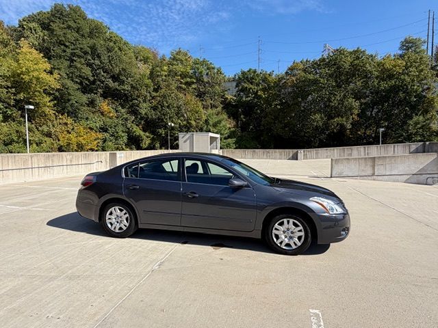 2012 Nissan Altima 2.5 S photo 4
