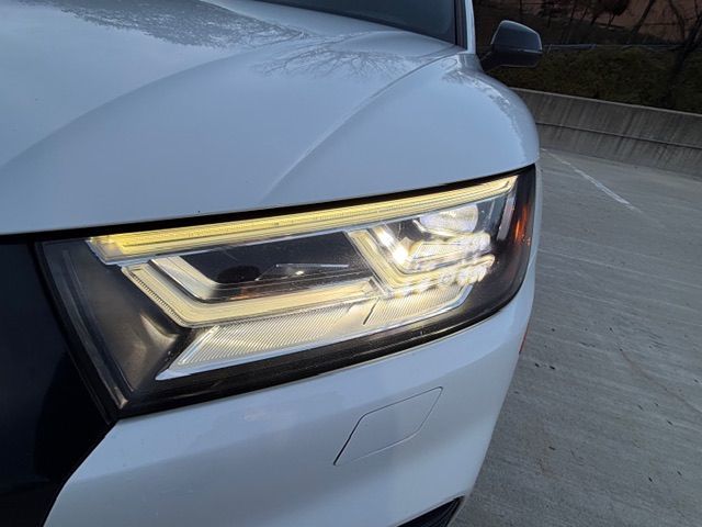 2019 Audi SQ5 Premium Plus photo 4