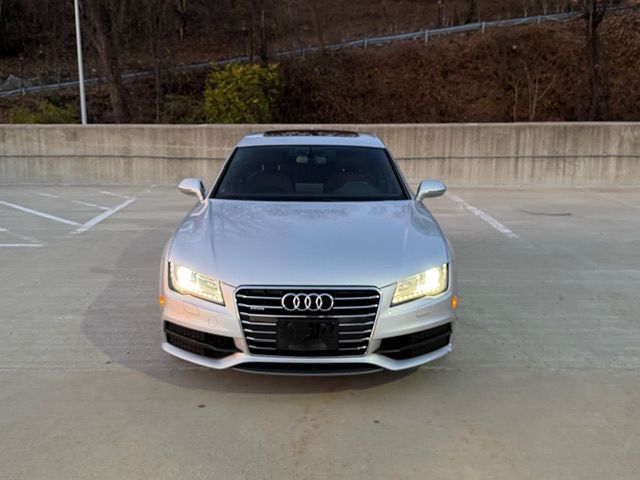 2014 Audi A7 Prestige photo 2