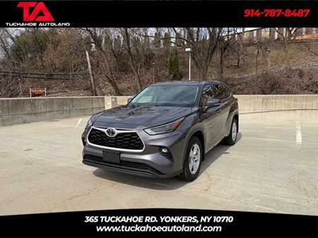 2022 Toyota Highlander LE