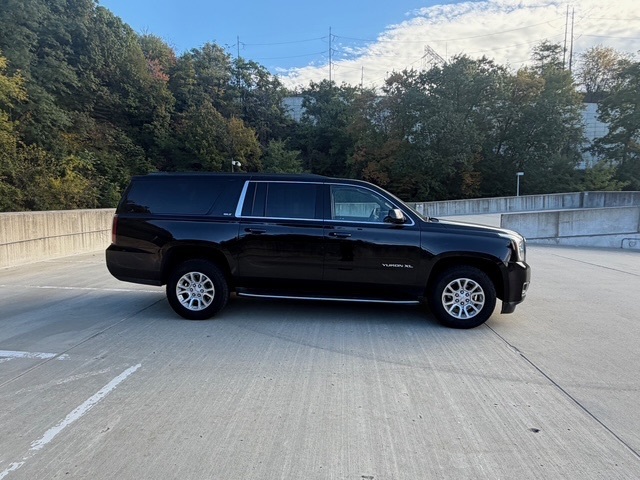 2020 GMC Yukon XL SLT - Photo 4