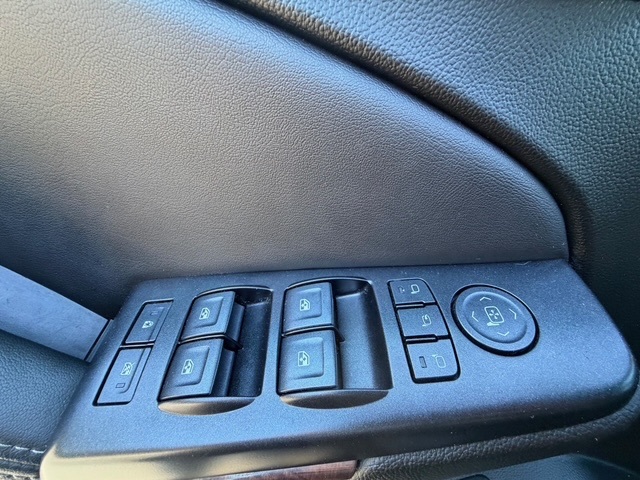 2020 GMC Yukon XL SLT - Photo 18