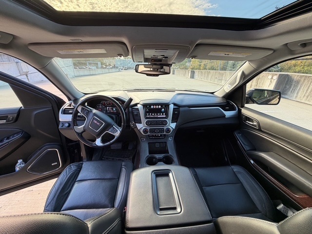 2020 GMC Yukon XL SLT - Photo 24