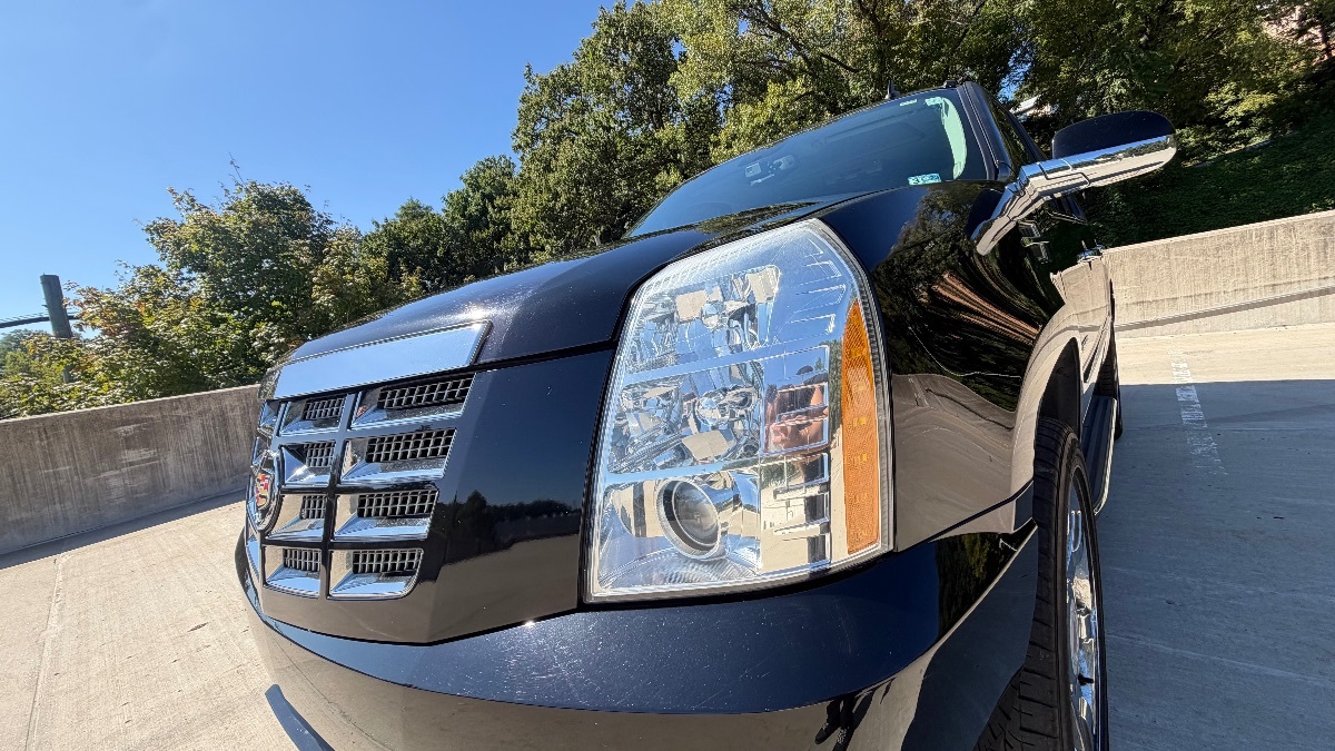 Photo 10 of this Cadillac Escalade