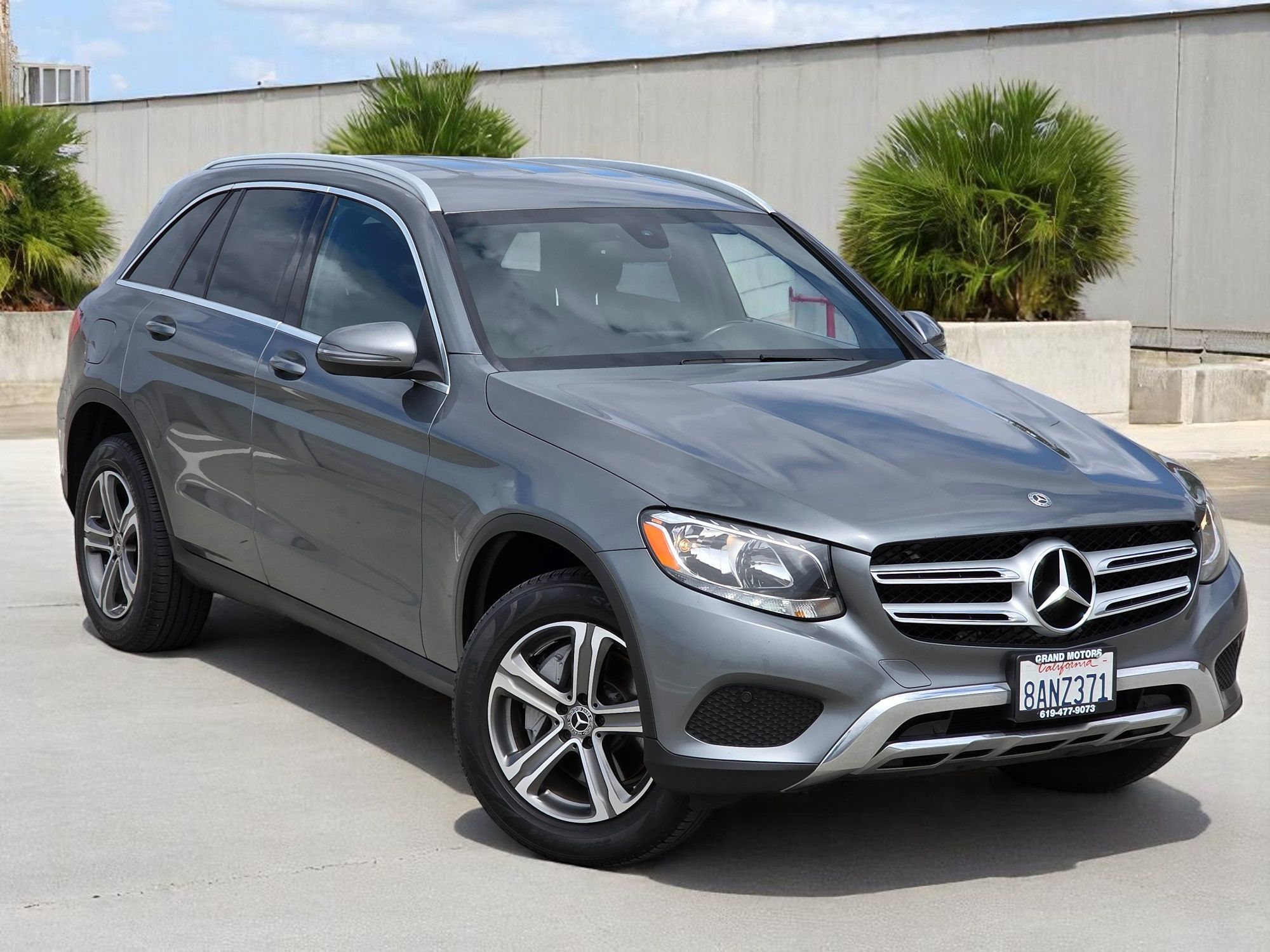 2018 Mercedes Benz GLC 300 photo 3