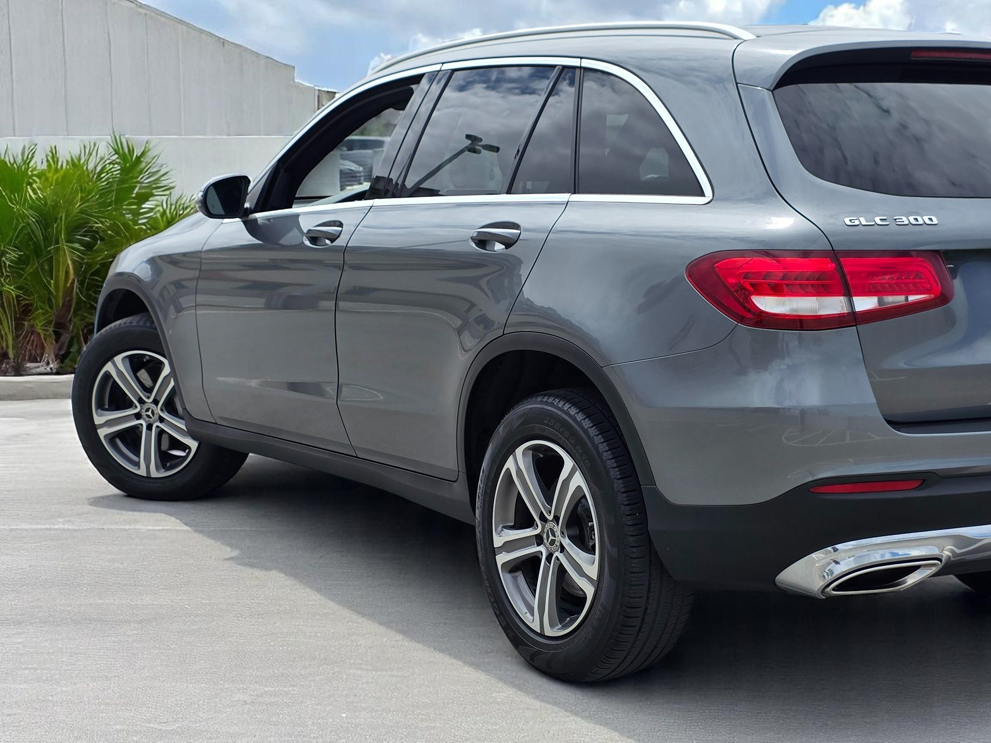 2018 Mercedes Benz GLC 300 photo 7