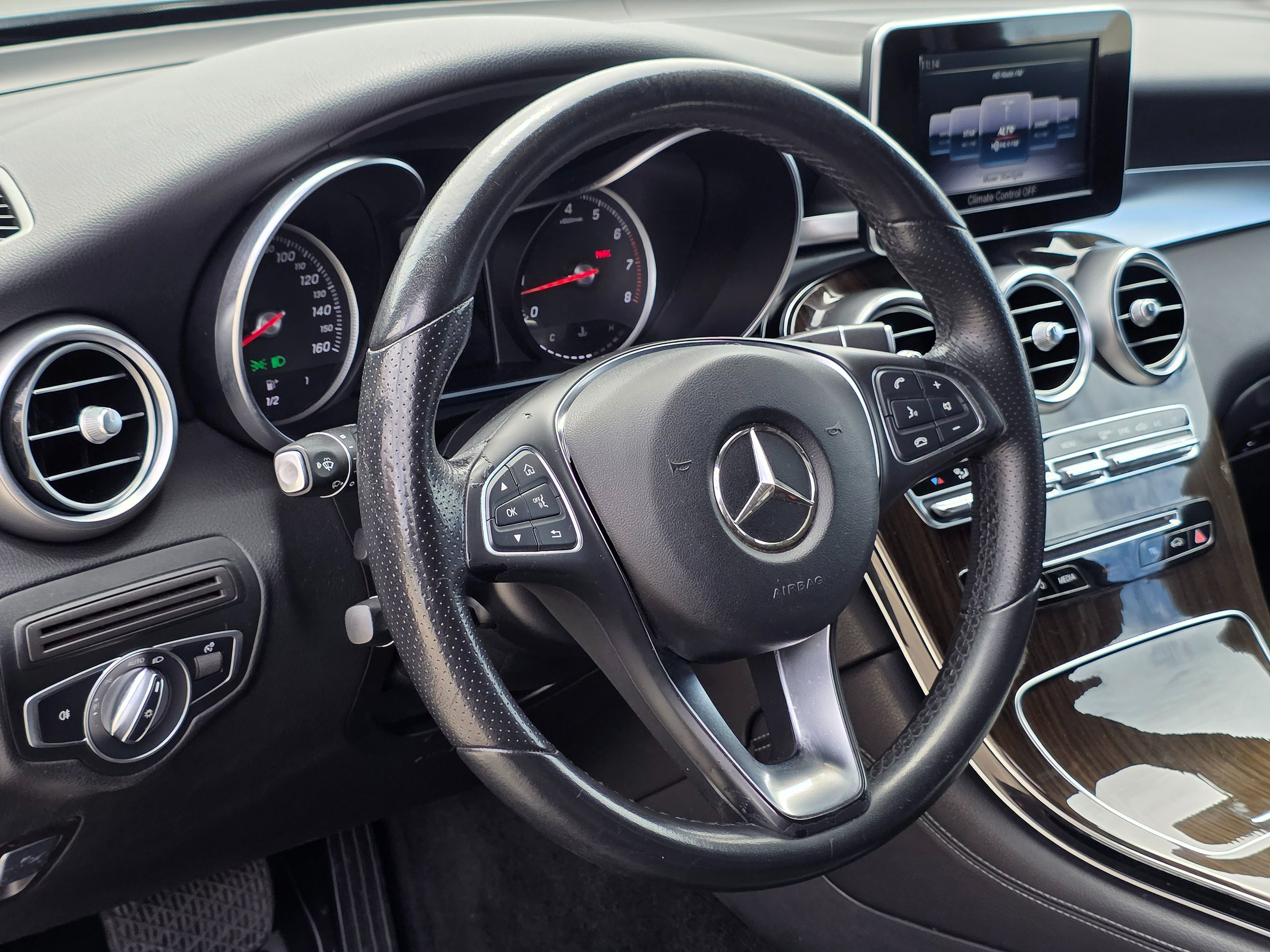 2018 Mercedes Benz GLC 300 photo 20
