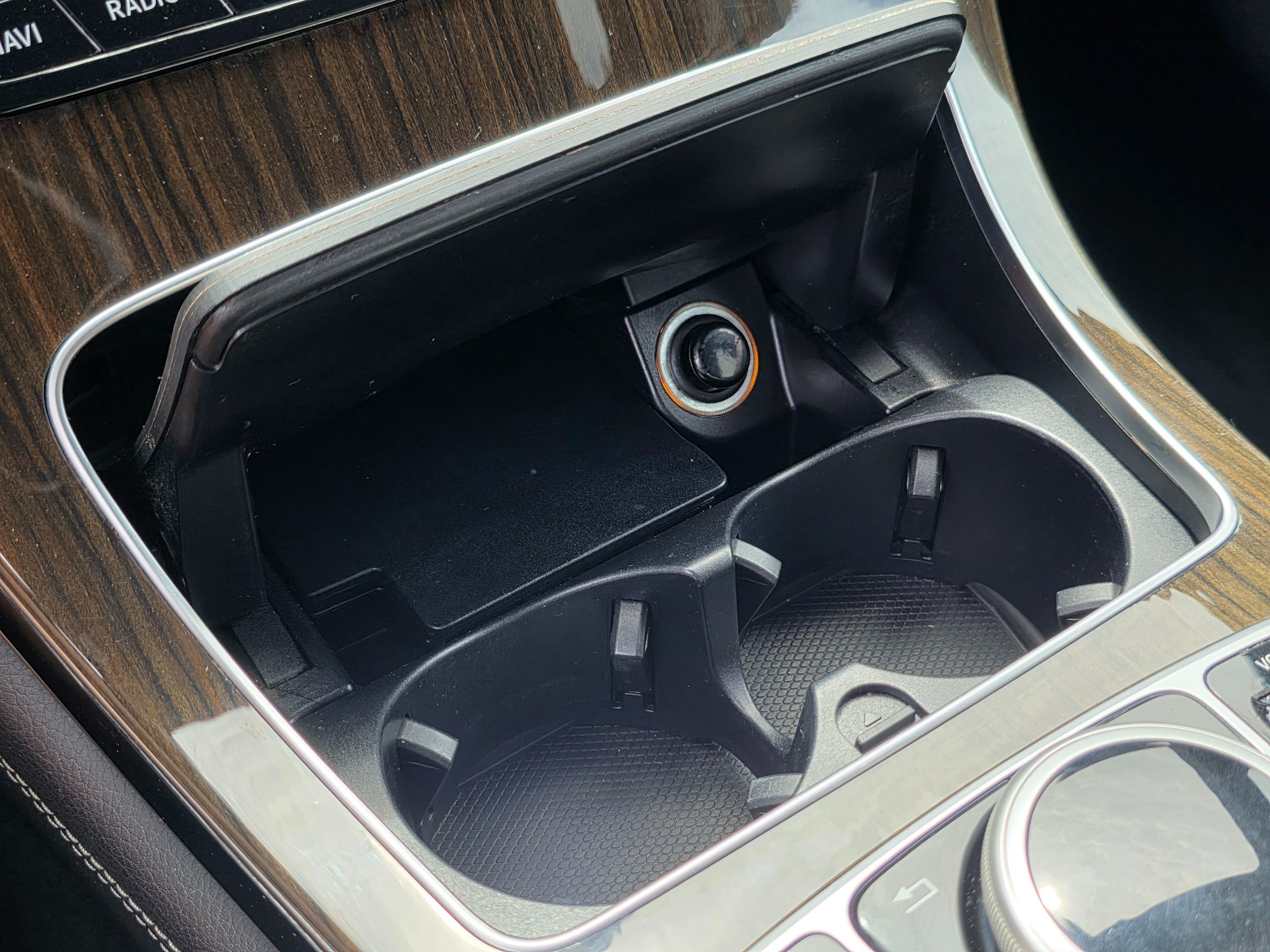 2018 Mercedes Benz GLC 300 photo 34