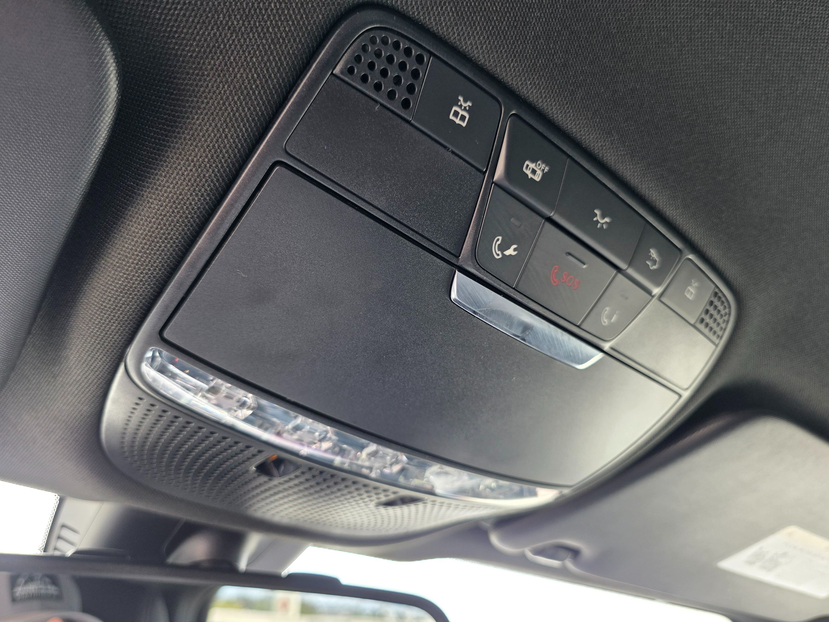 2018 Mercedes Benz GLC 300 photo 37