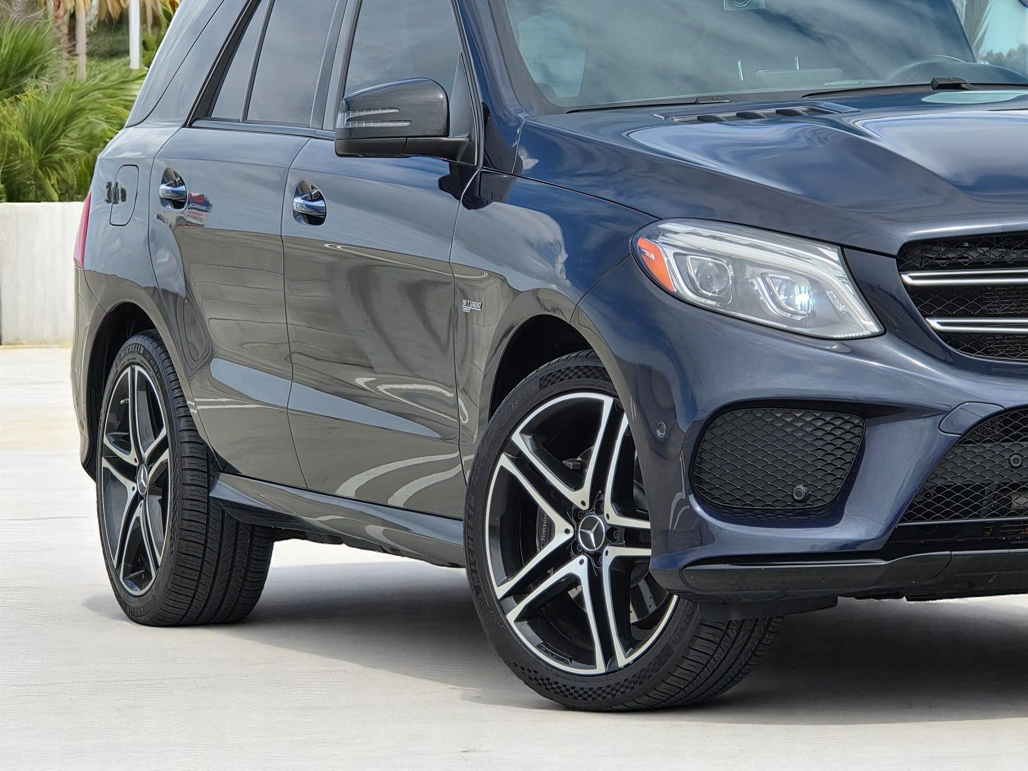 2017 Mercedes Benz GLE AMG 43 4MATIC photo 2