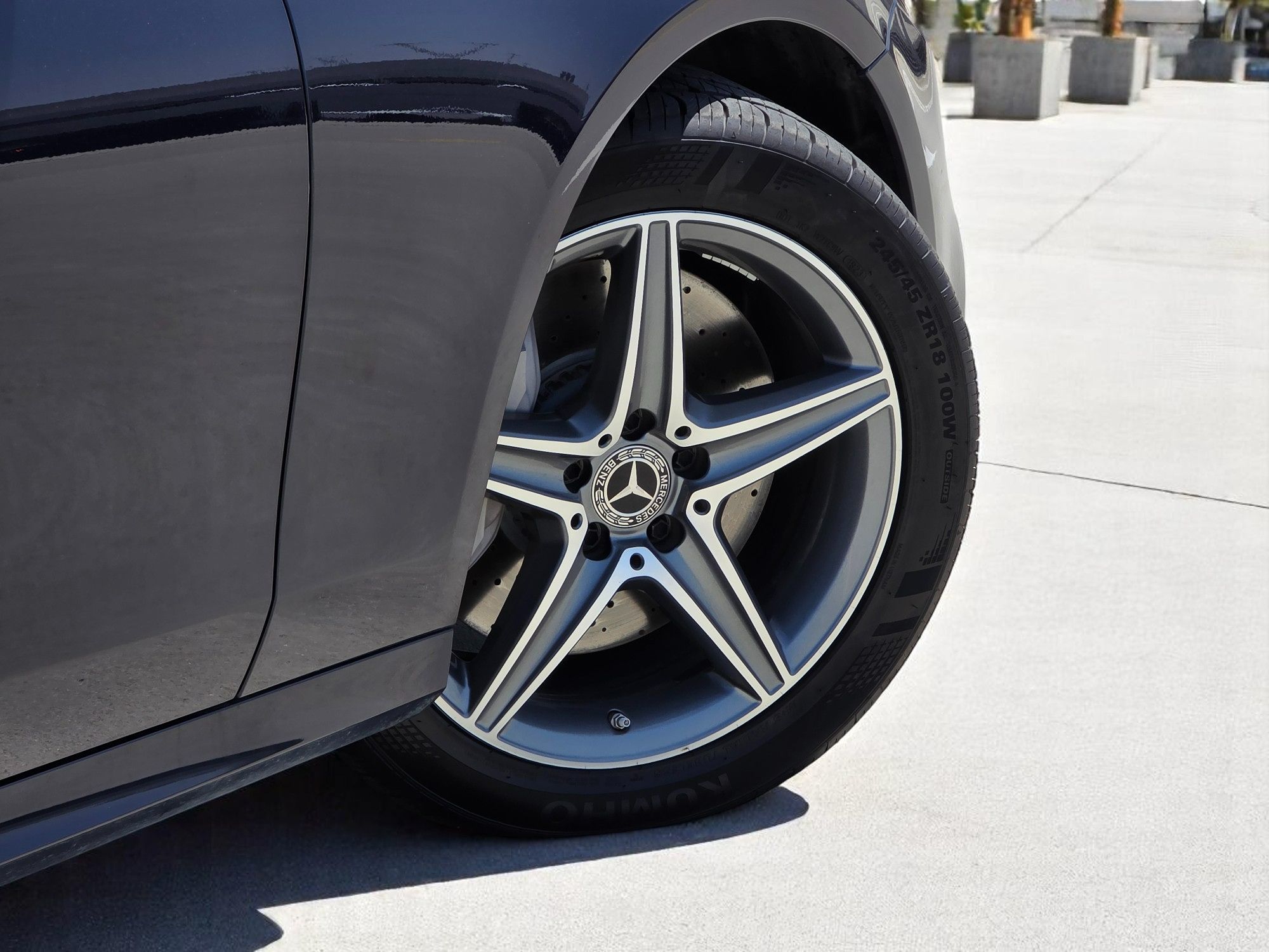 2019 Mercedes Benz E 300 Sedan photo 13