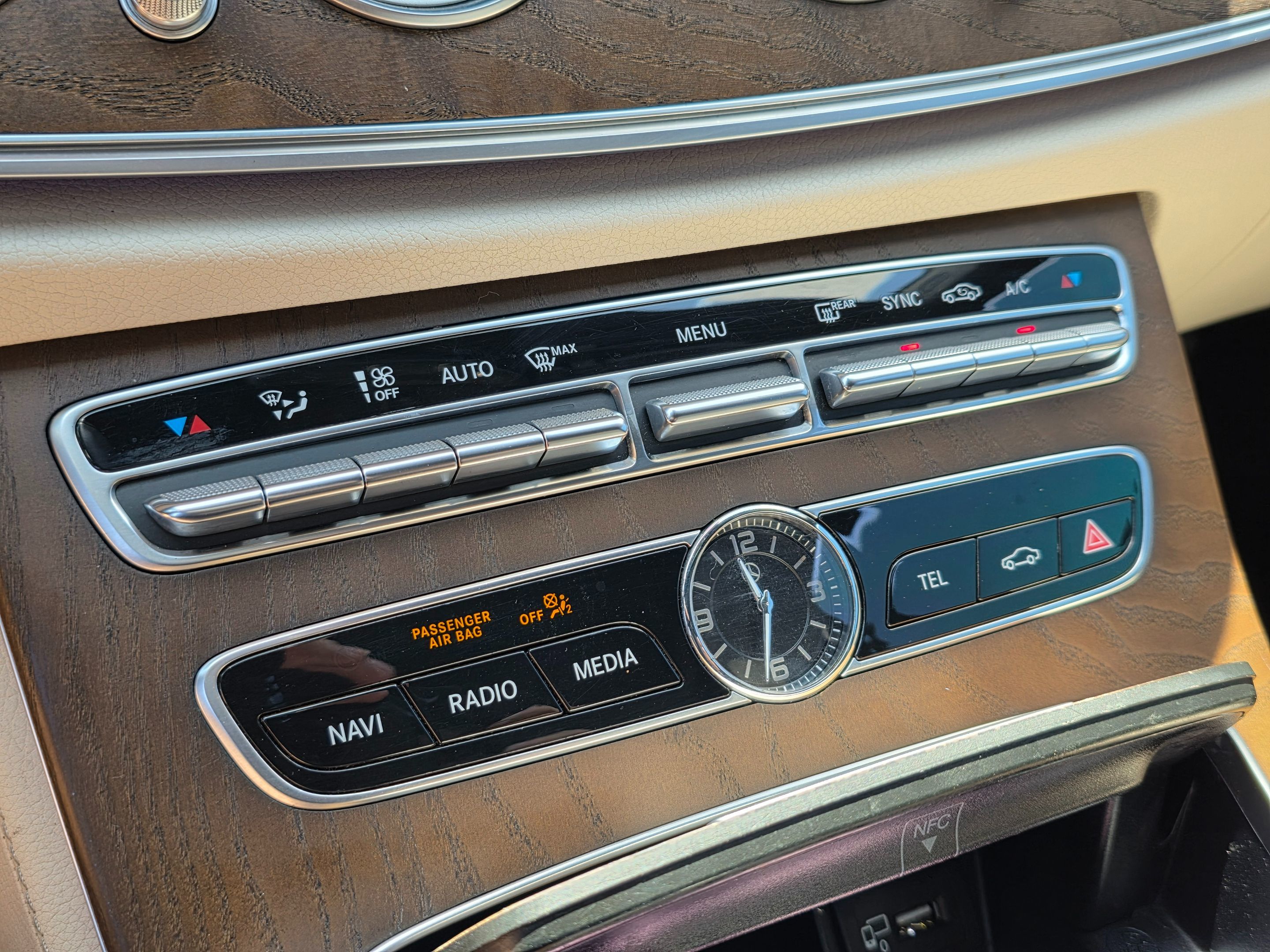 2019 Mercedes Benz E 300 Sedan photo 36