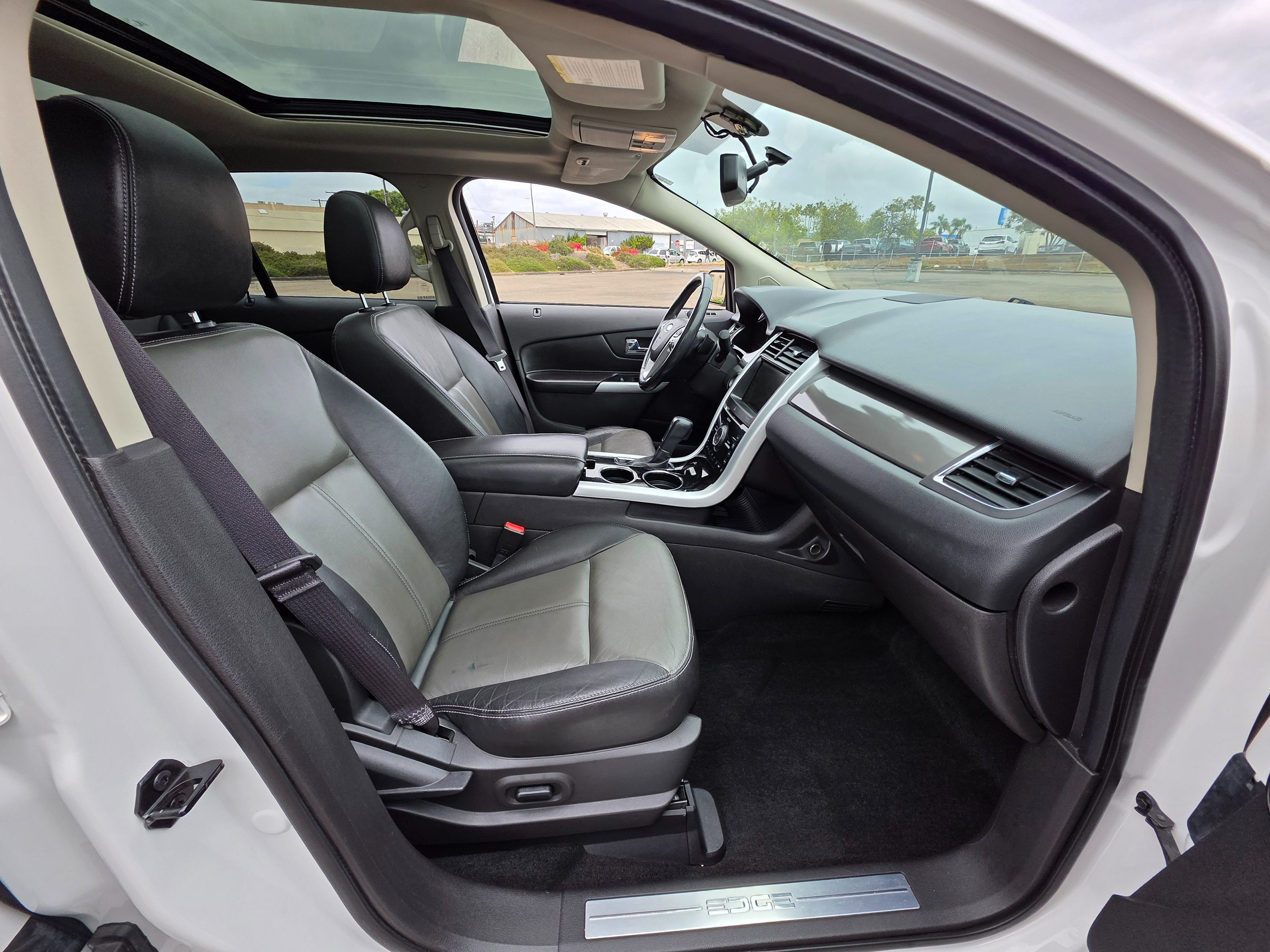 2013 Ford Edge Sport photo 17