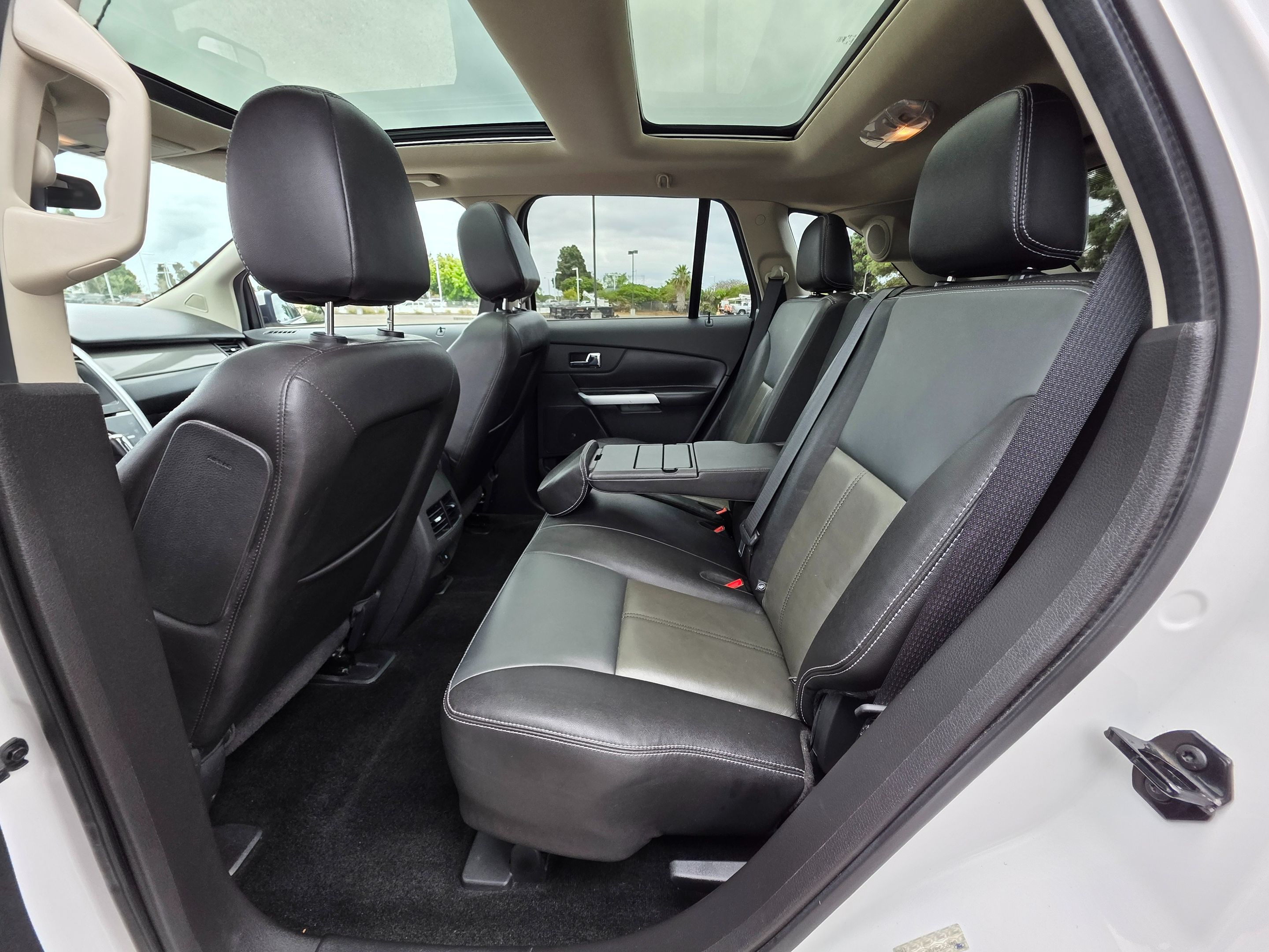 2013 Ford Edge Sport photo 26