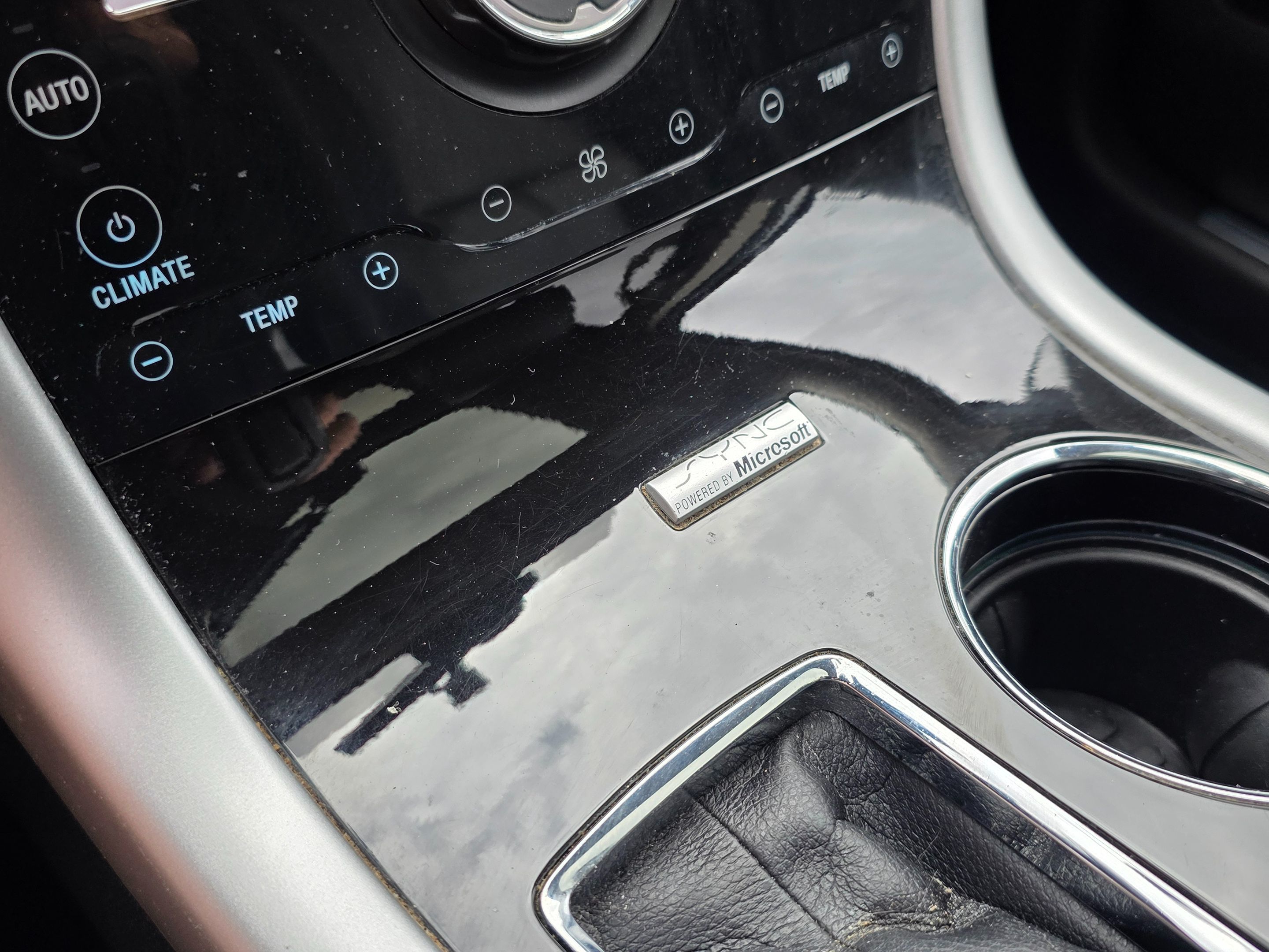 2013 Ford Edge Sport photo 40