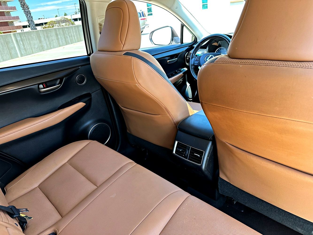 2015 Lexus NX 200t Luxury photo 9