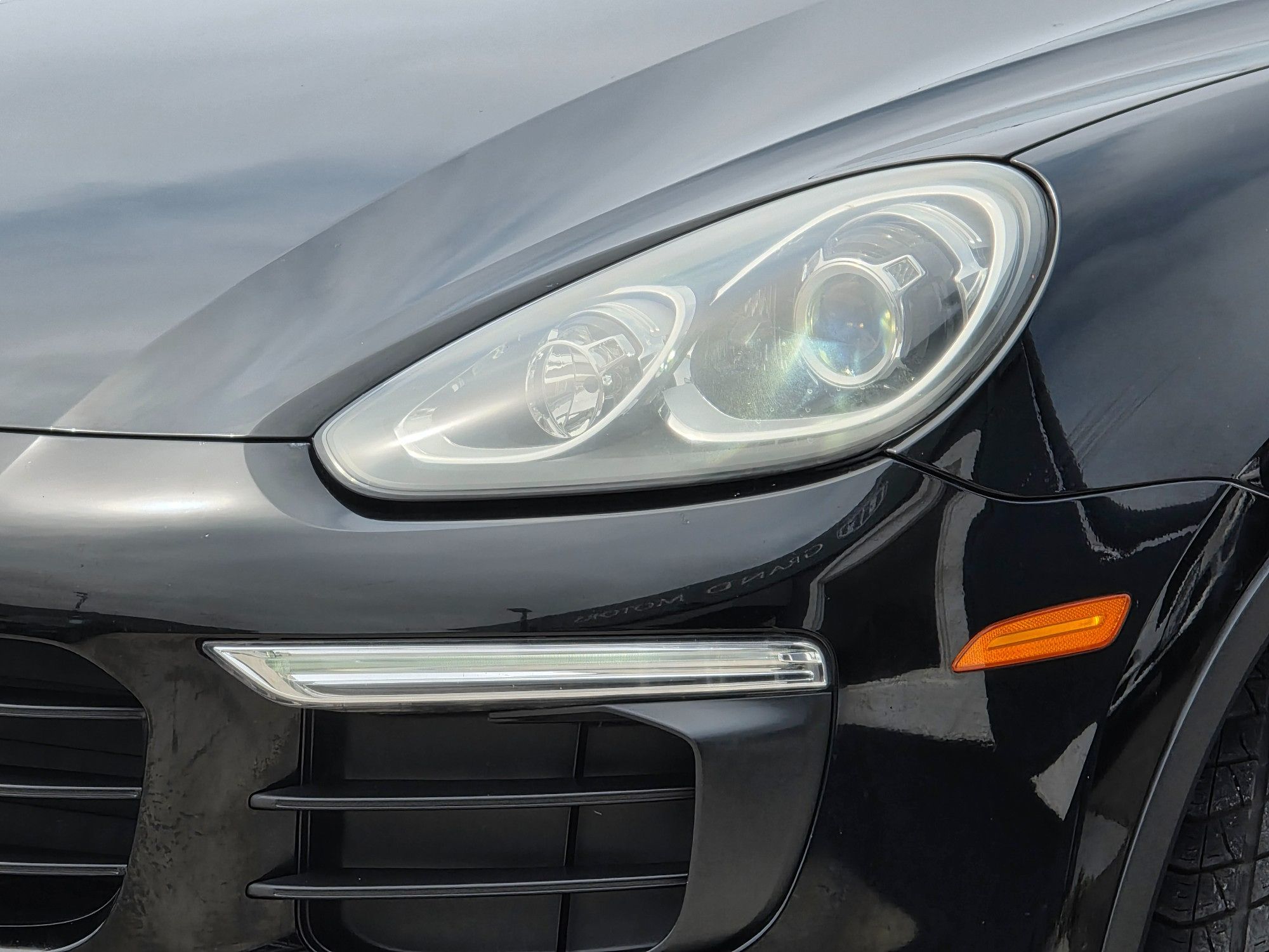 2016 Porsche Cayenne photo 7