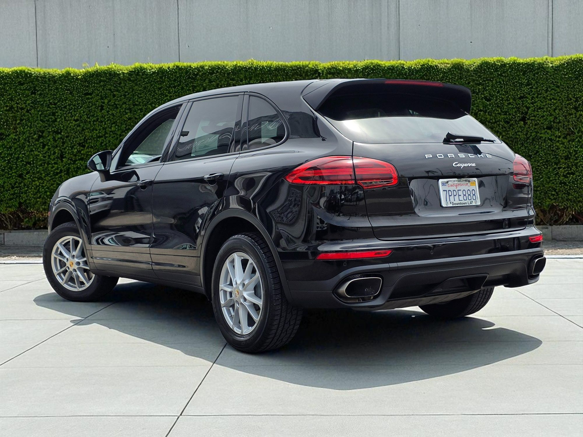 2016 Porsche Cayenne photo 10