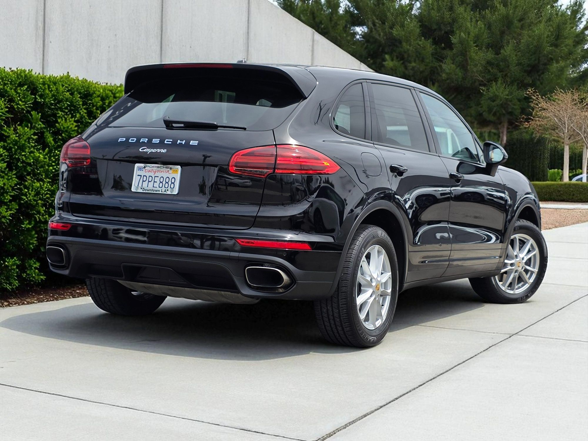 2016 Porsche Cayenne photo 12