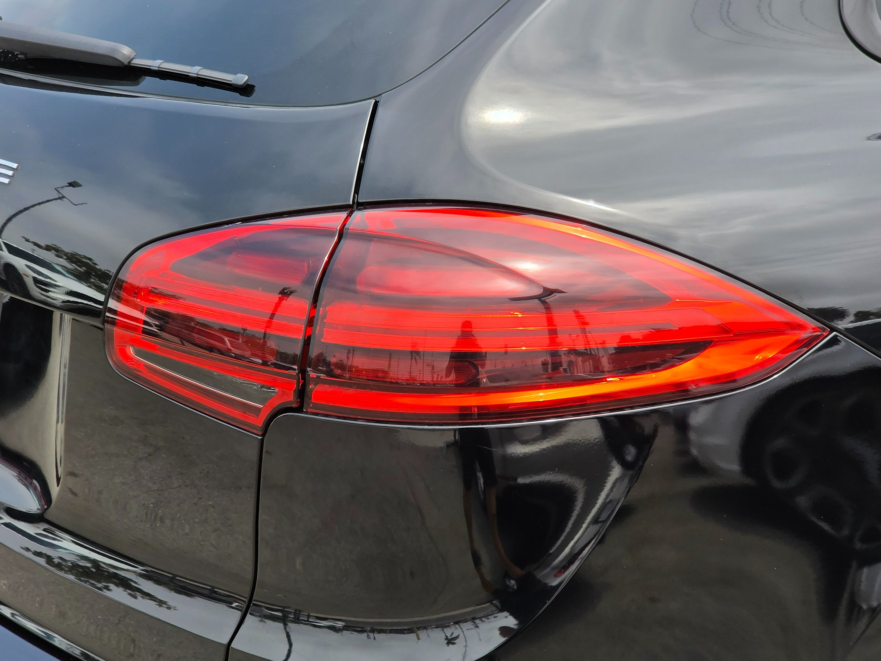 2016 Porsche Cayenne photo 14