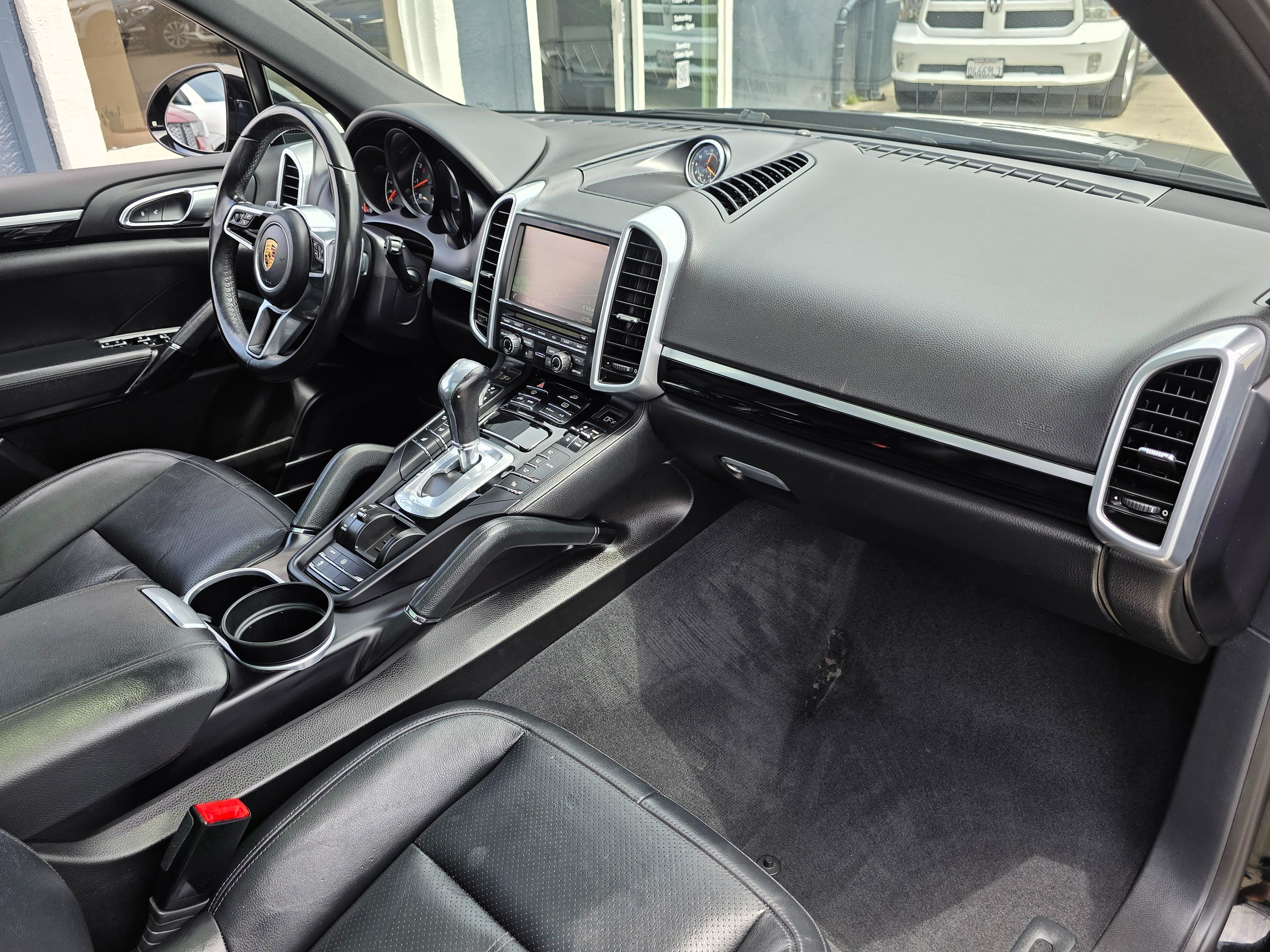 2016 Porsche Cayenne photo 15