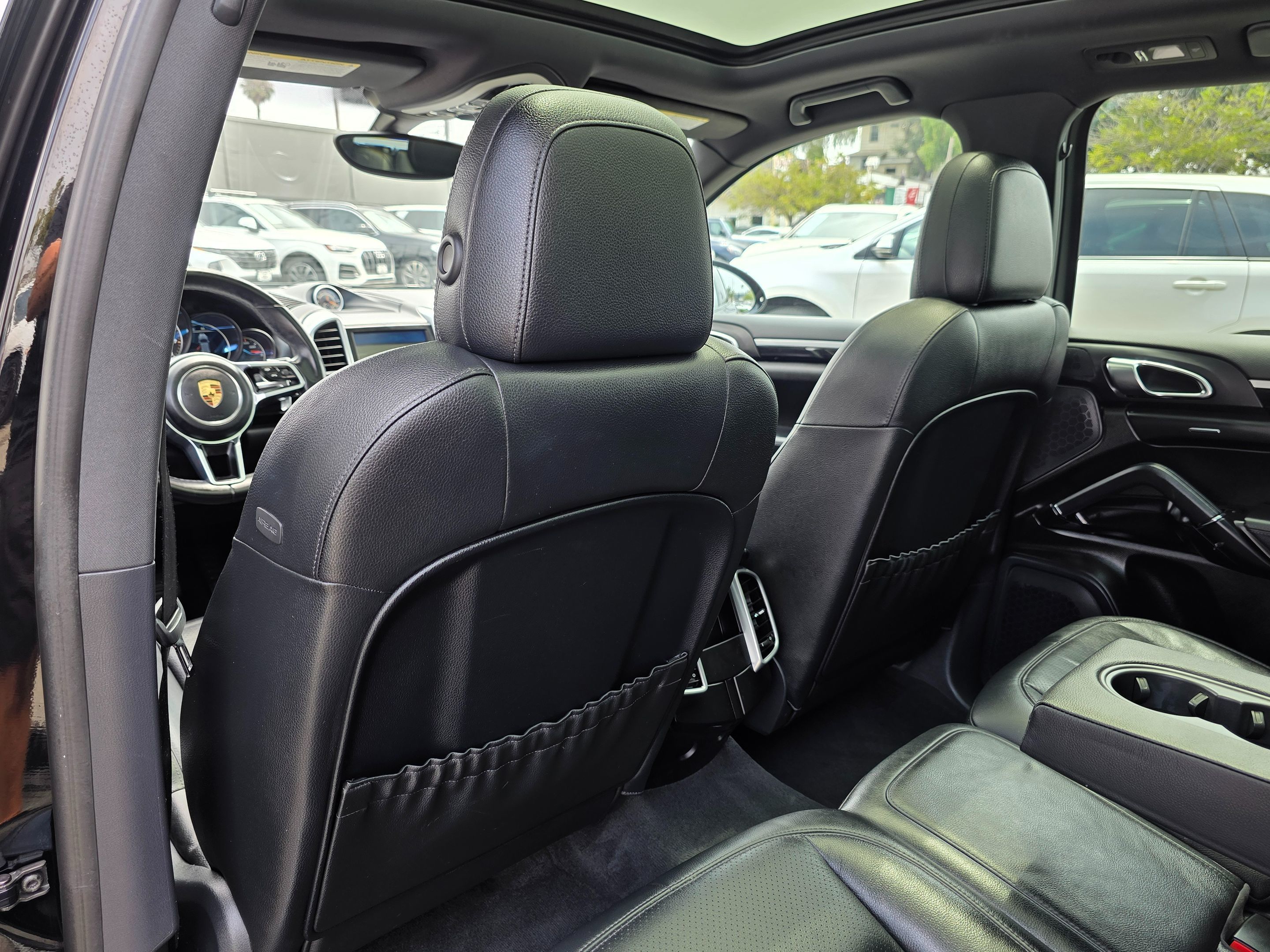 2016 Porsche Cayenne photo 29