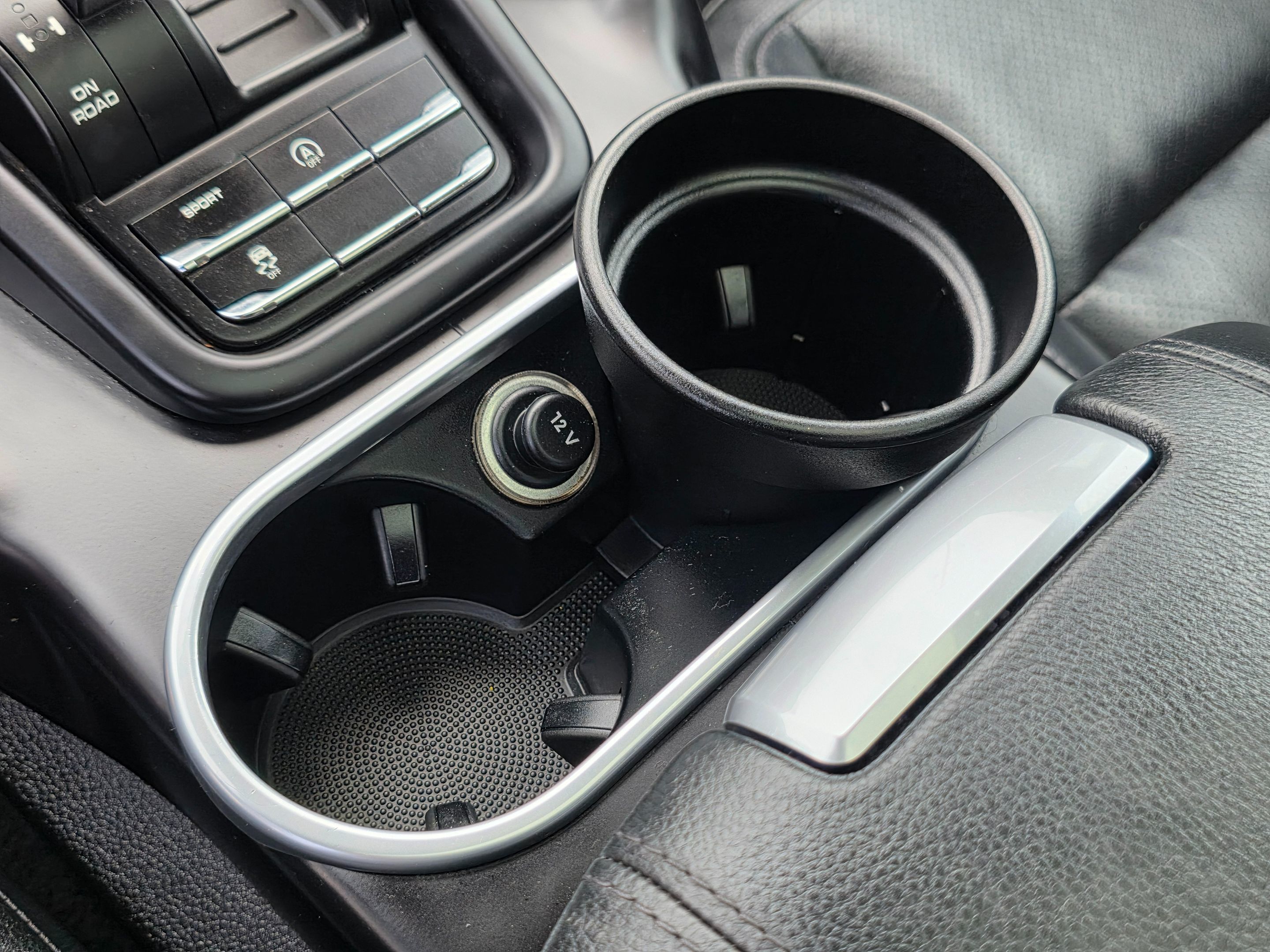 2016 Porsche Cayenne photo 44