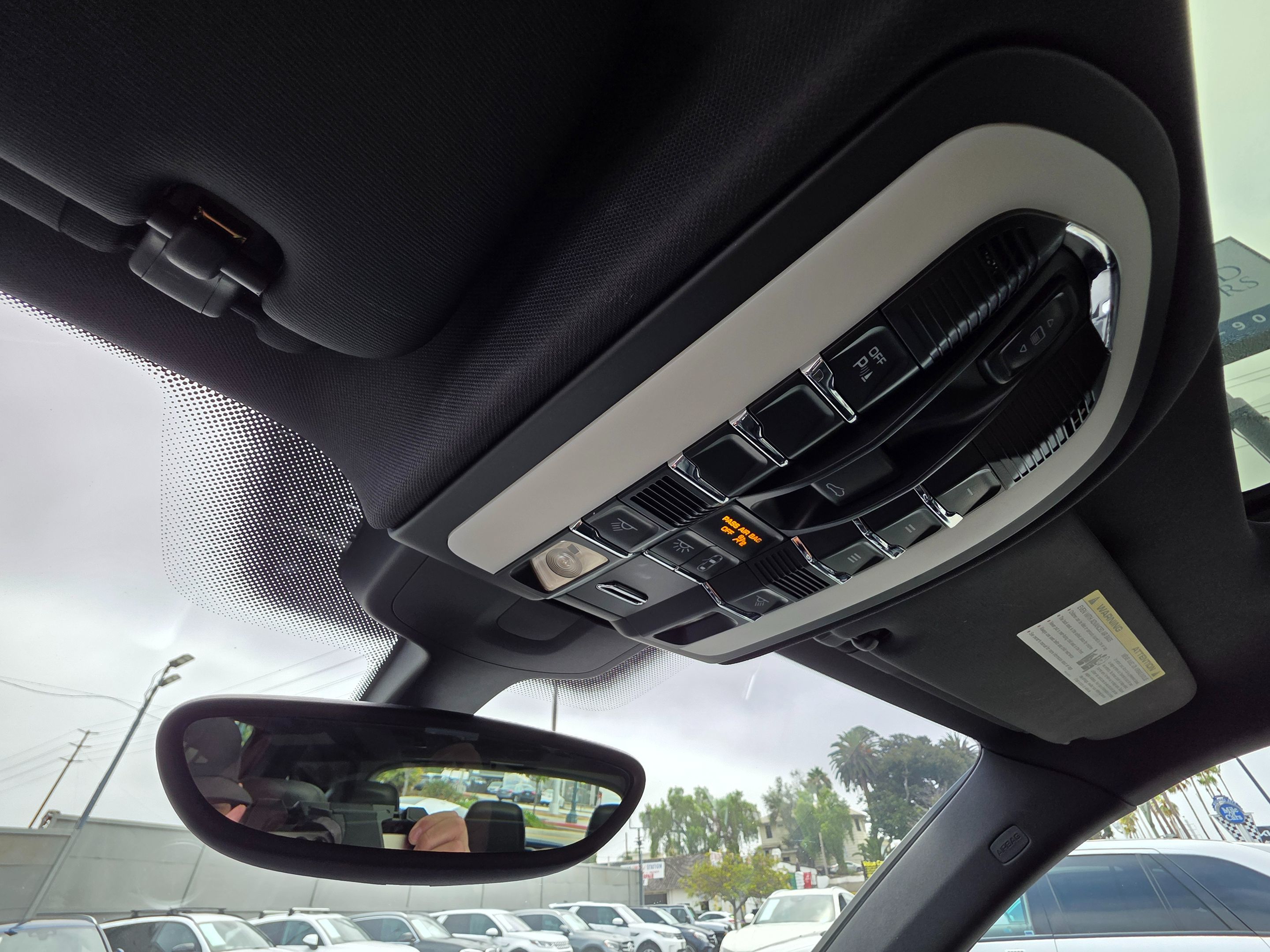 2016 Porsche Cayenne photo 46