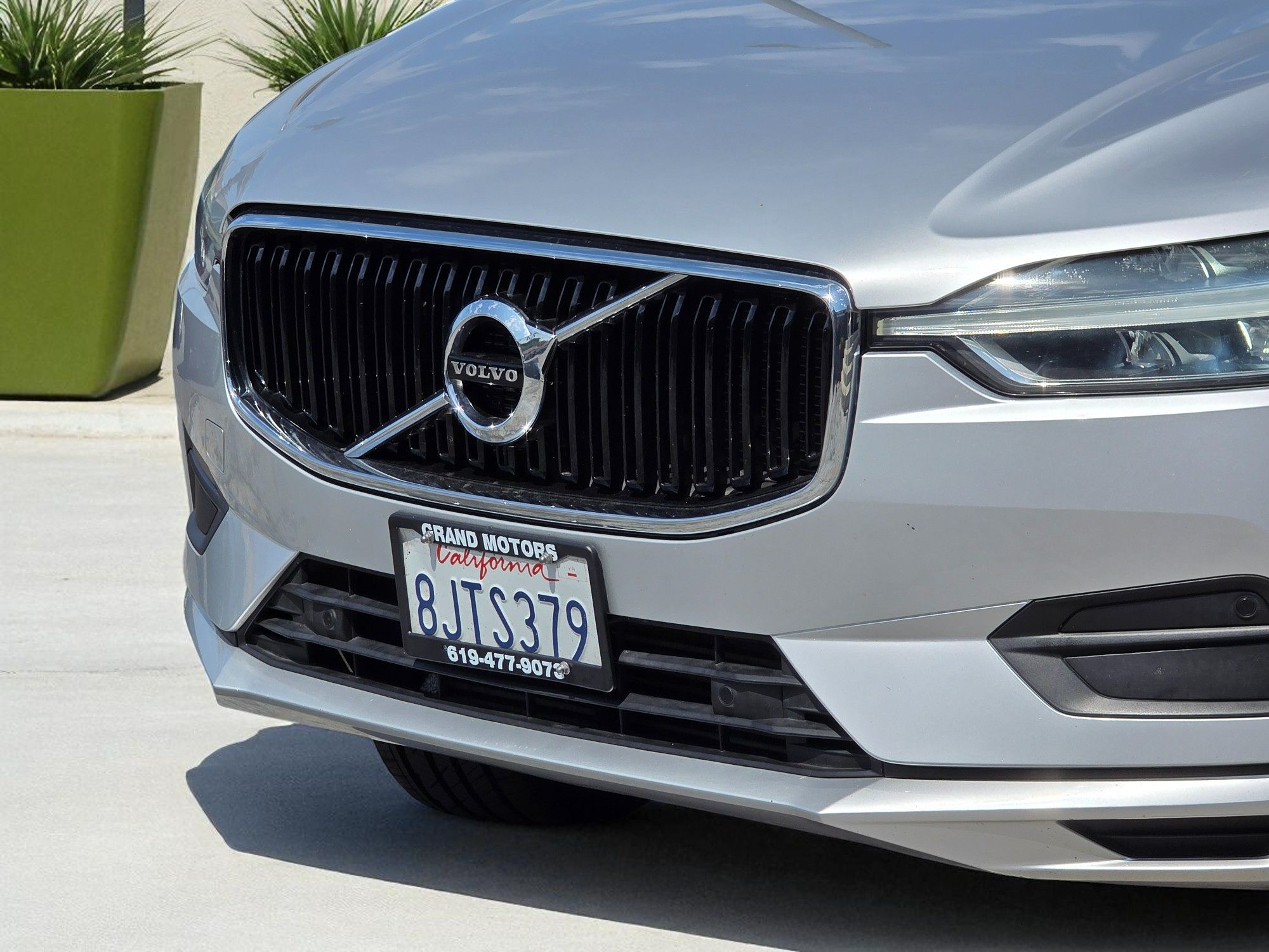 2019 Volvo XC60 Momentum photo 7