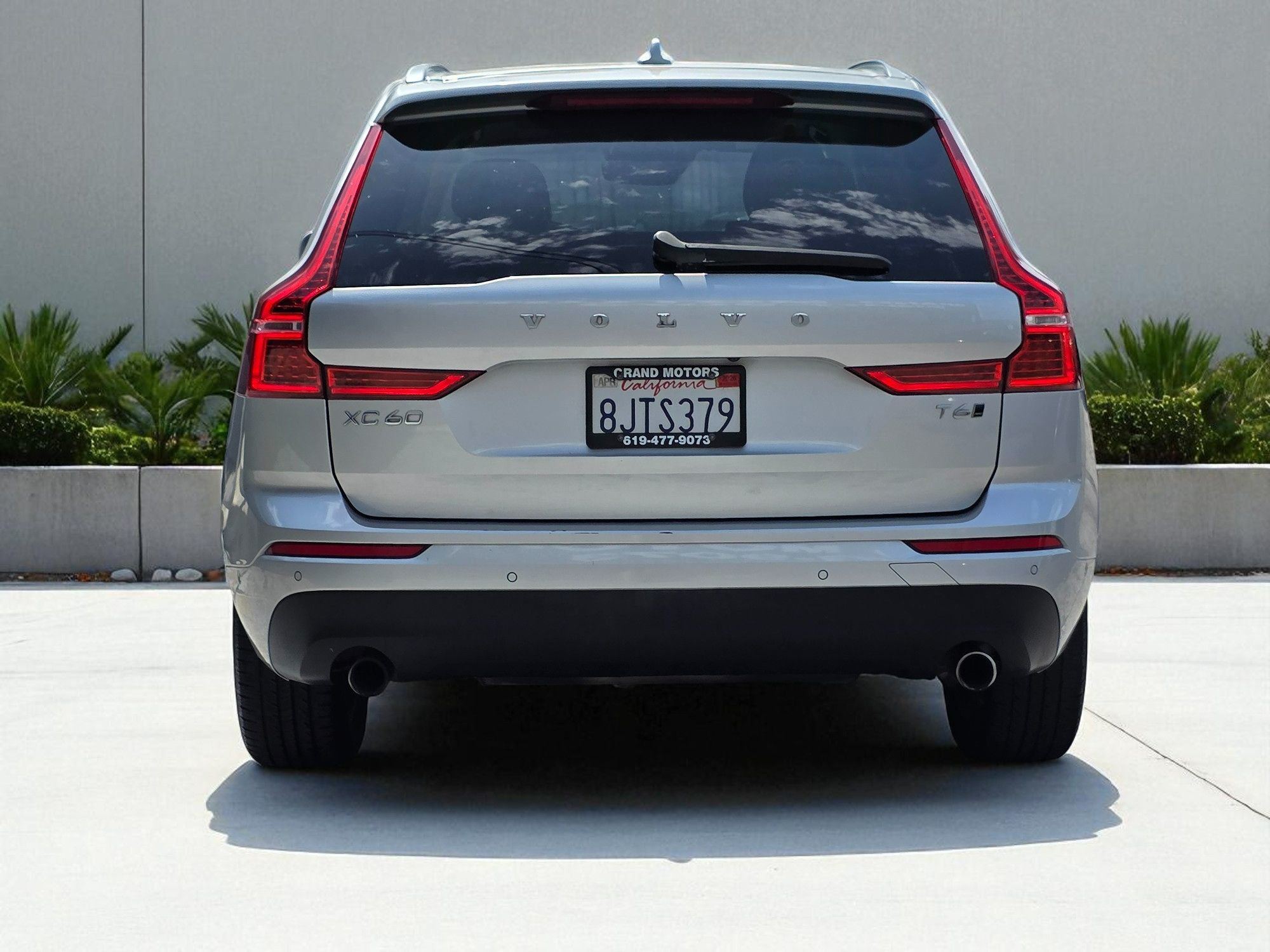 2019 Volvo XC60 Momentum photo 9