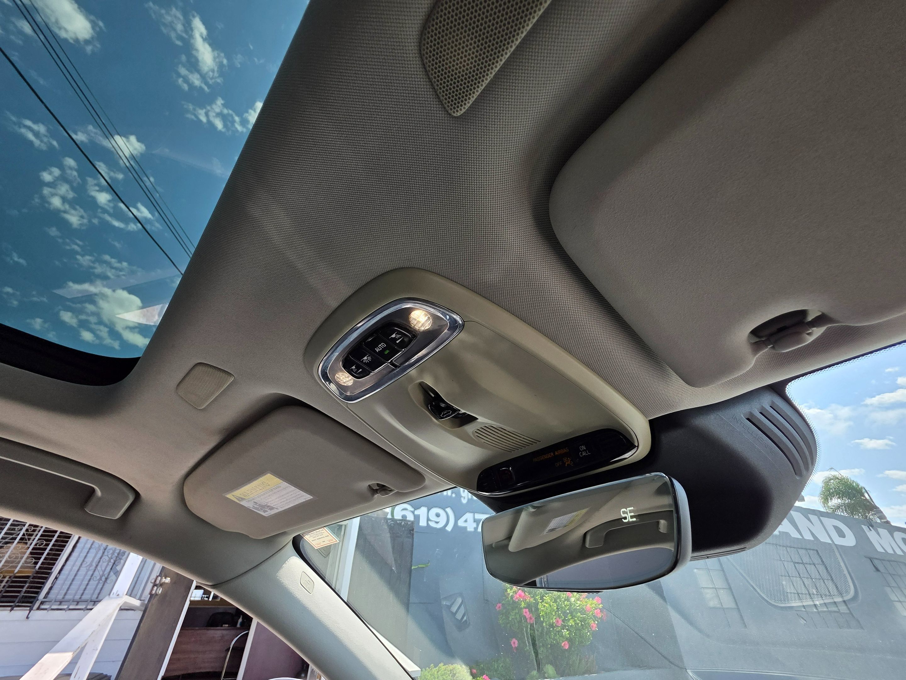 2019 Volvo XC60 Momentum photo 18