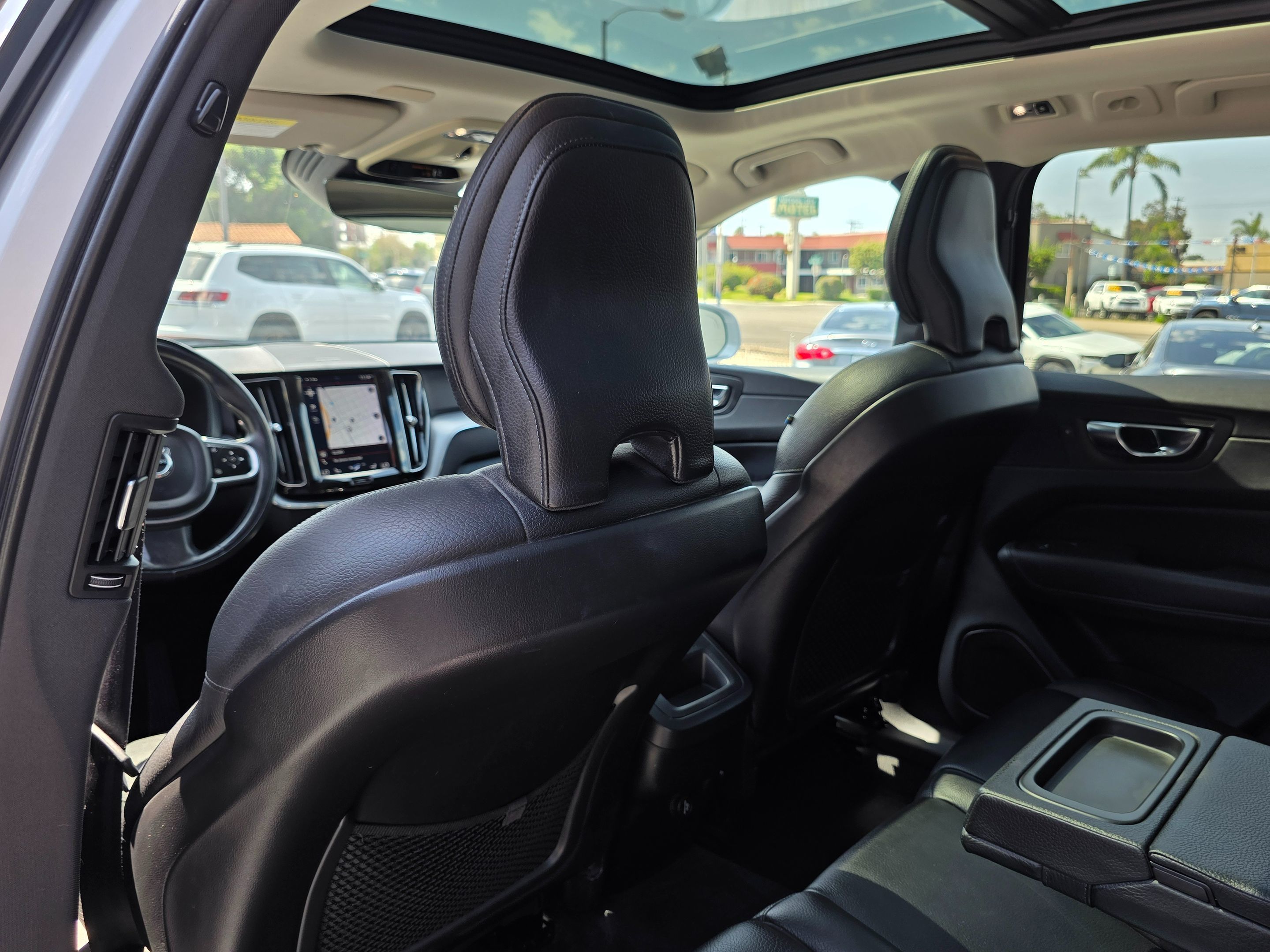 2019 Volvo XC60 Momentum - Photo 26