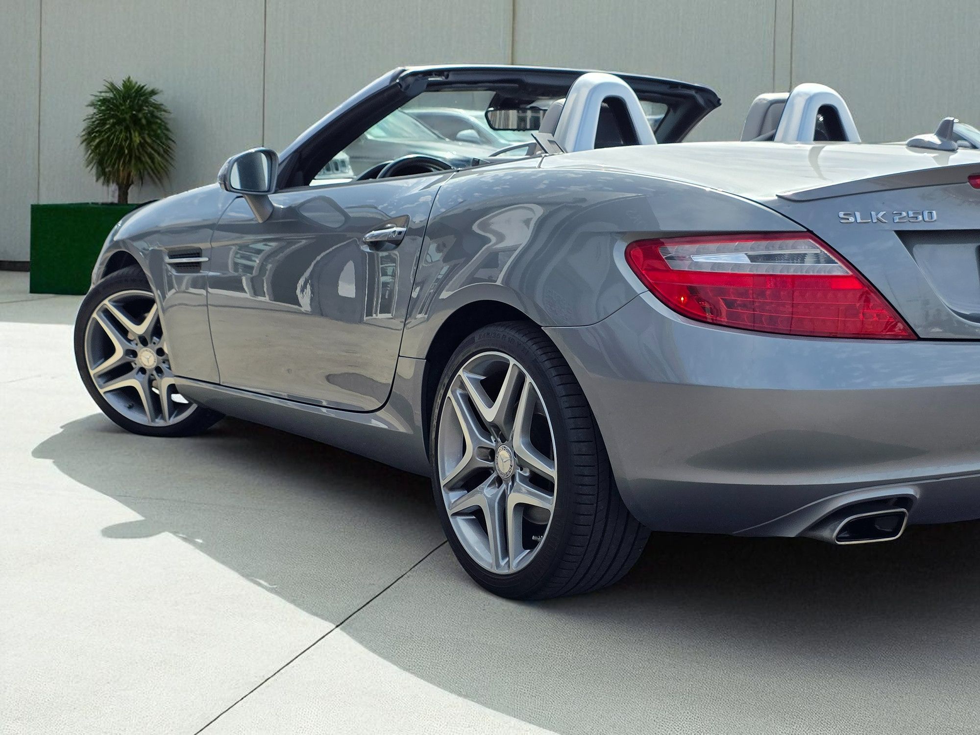 2015 Mercedes Benz SLK 250 photo 7