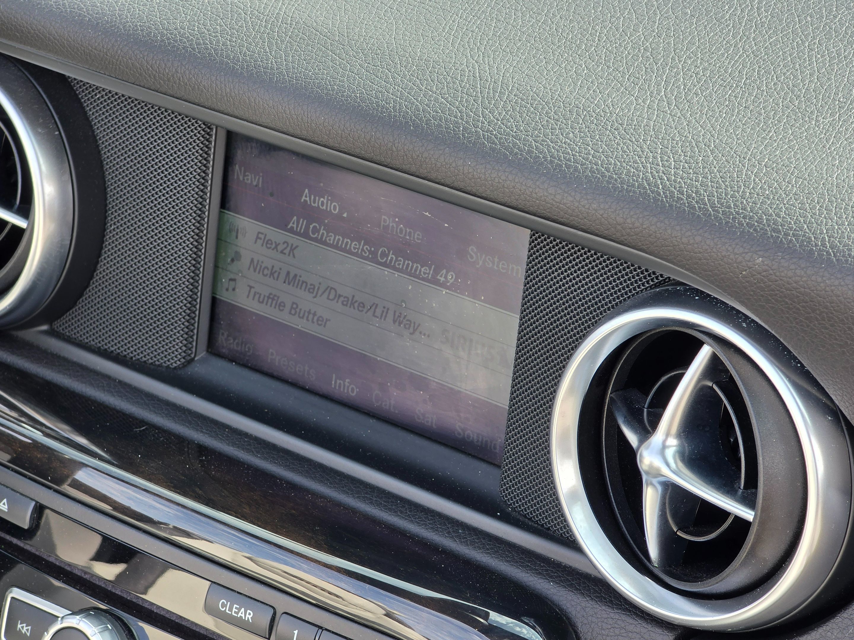 2015 Mercedes Benz SLK 250 photo 13