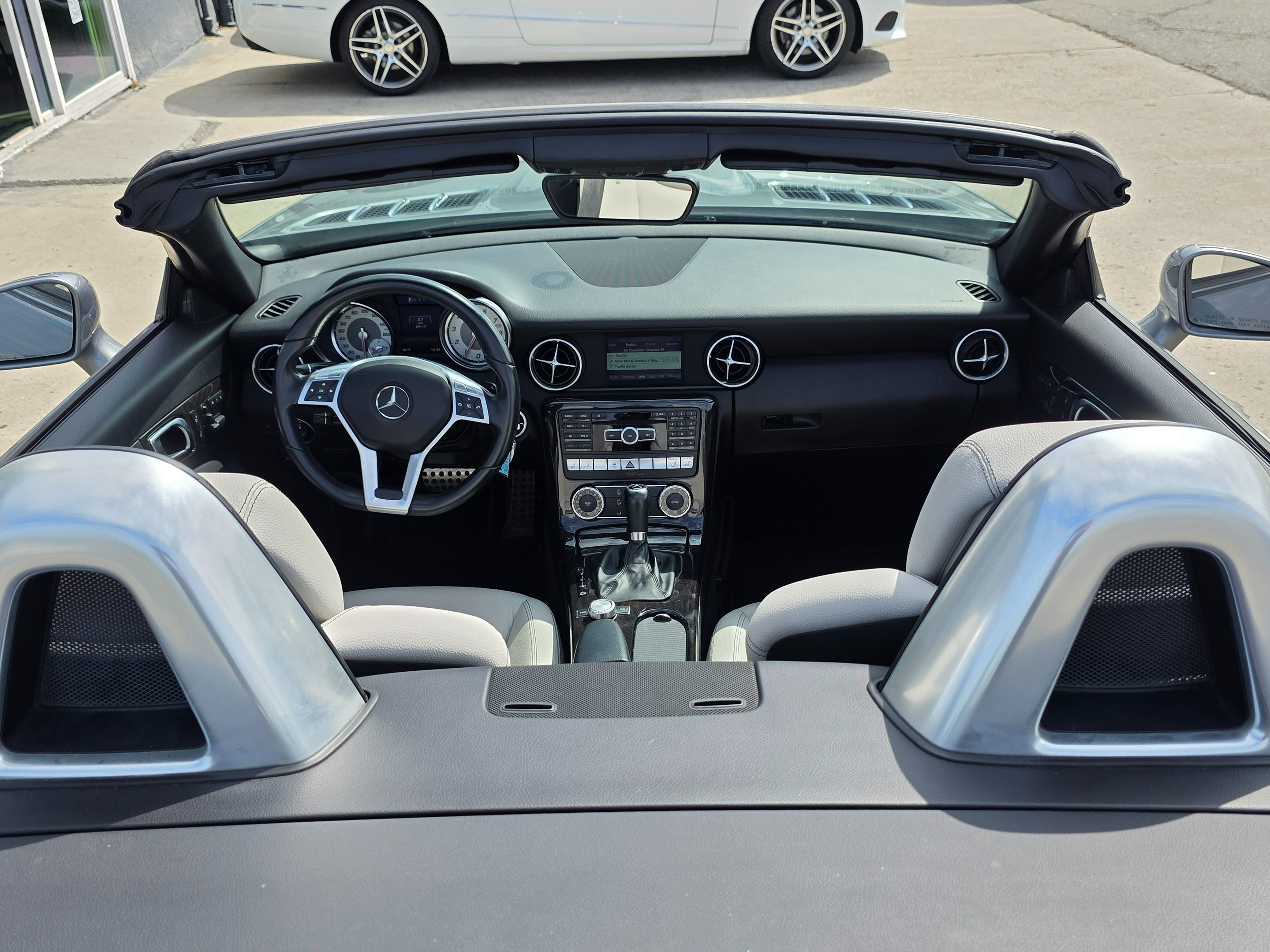 2015 Mercedes Benz SLK 250 photo 17