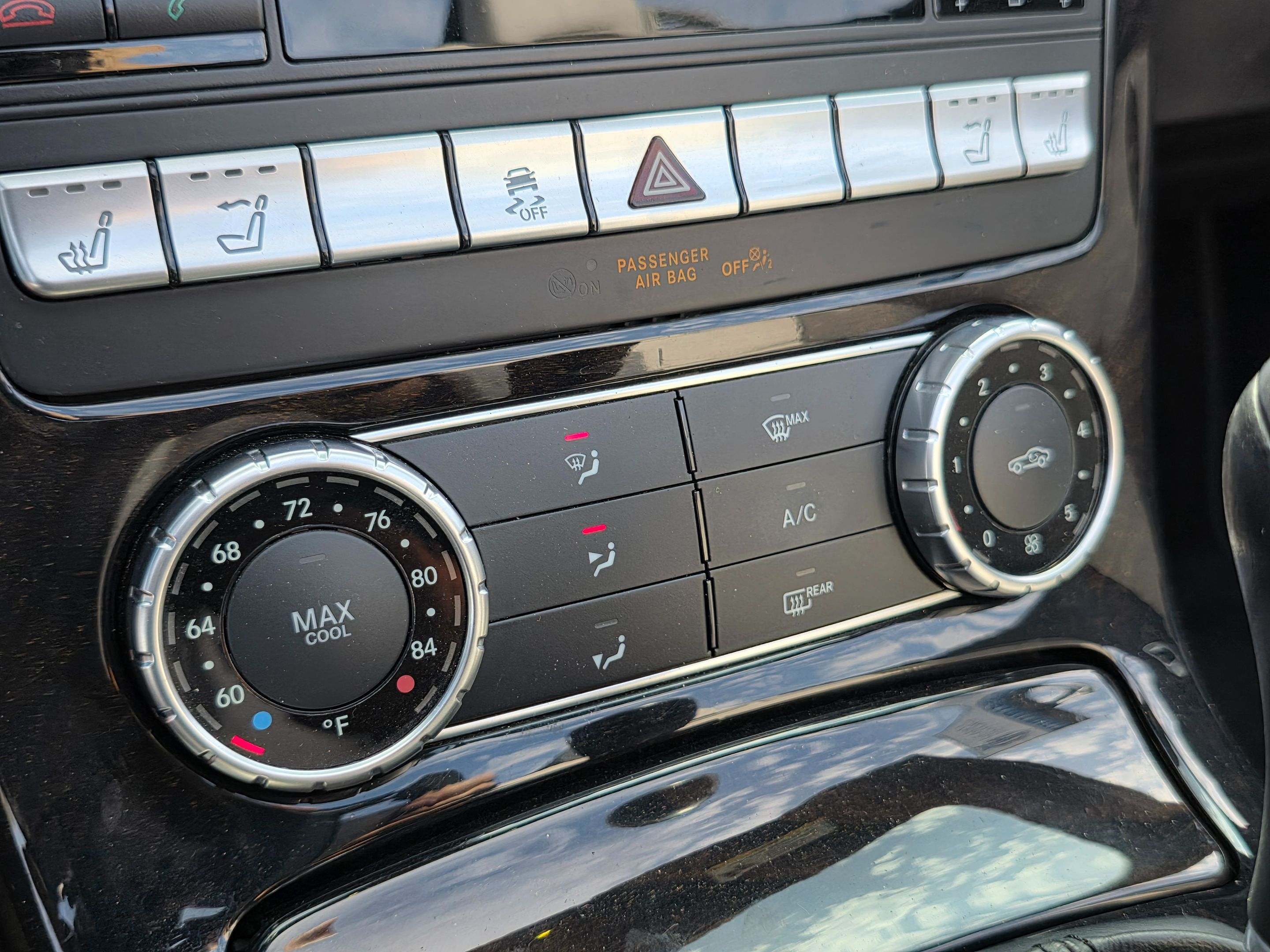 2015 Mercedes Benz SLK 250 photo 33