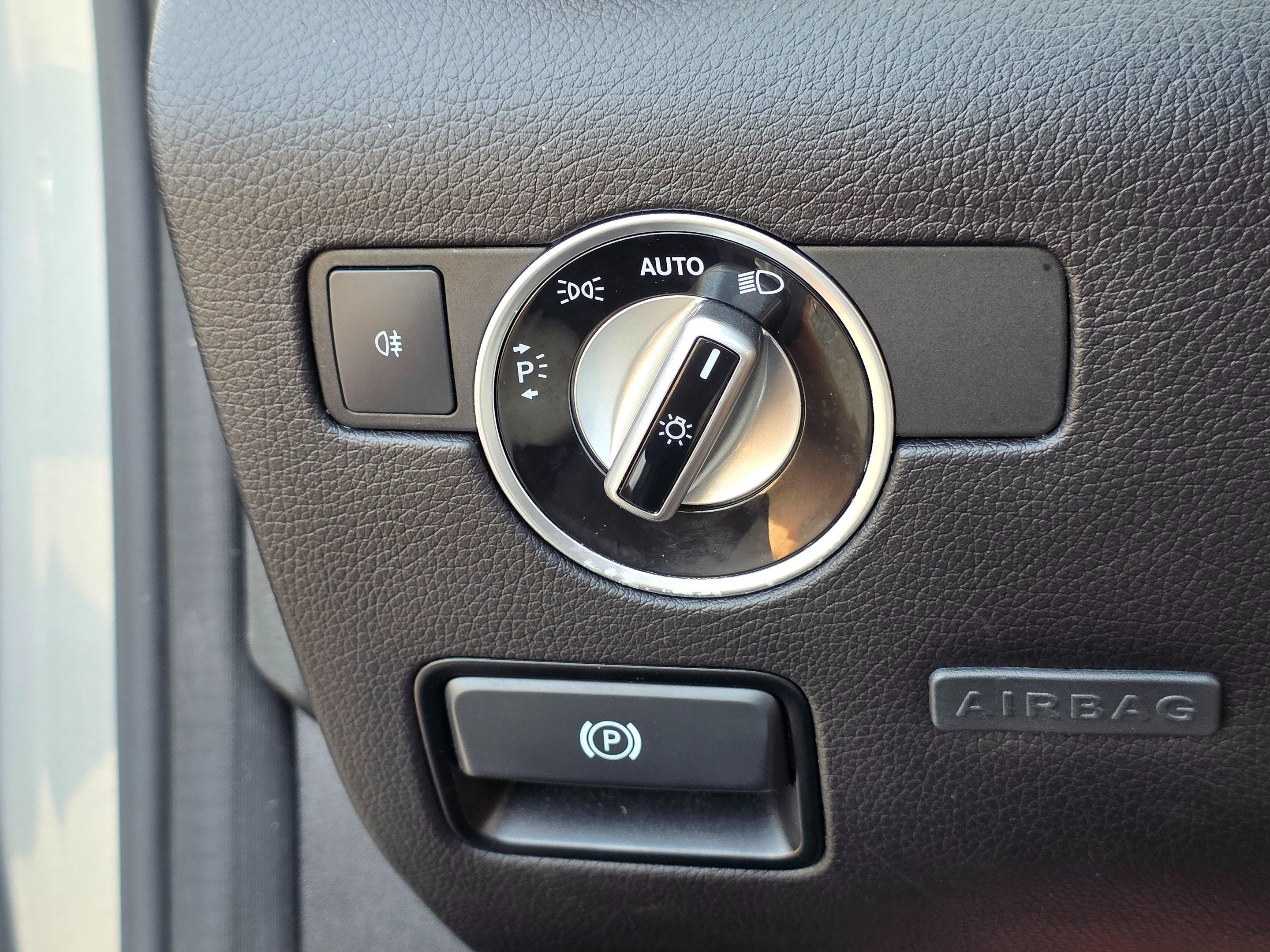 2015 Mercedes Benz SLK 250 photo 40