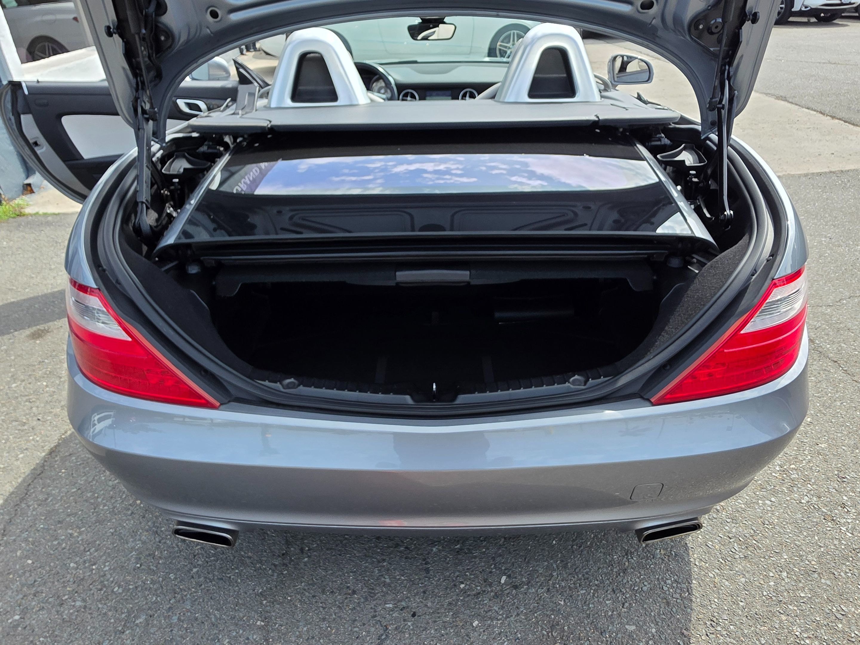 2015 Mercedes Benz SLK 250 photo 41