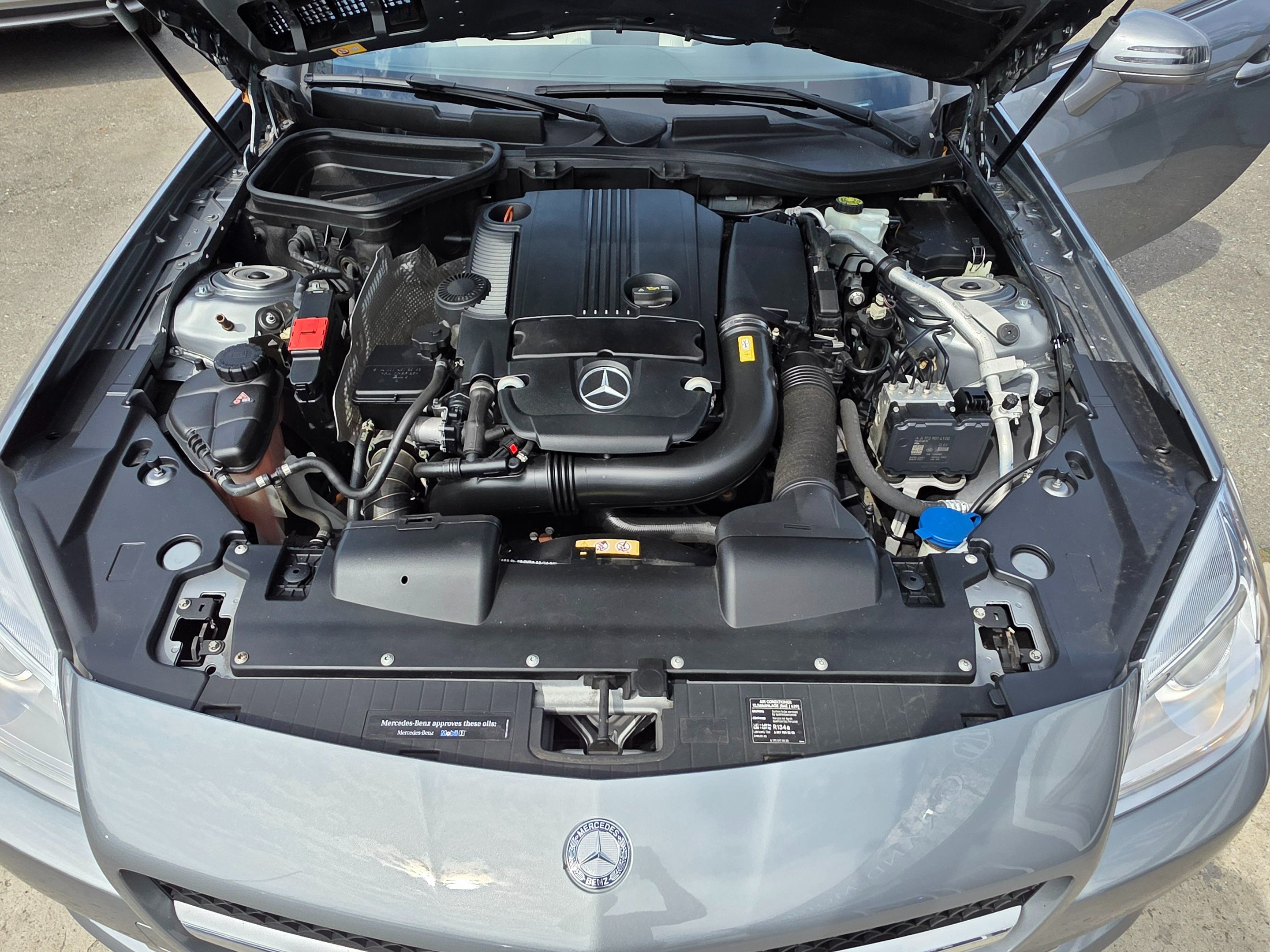 2015 Mercedes Benz SLK 250 photo 42